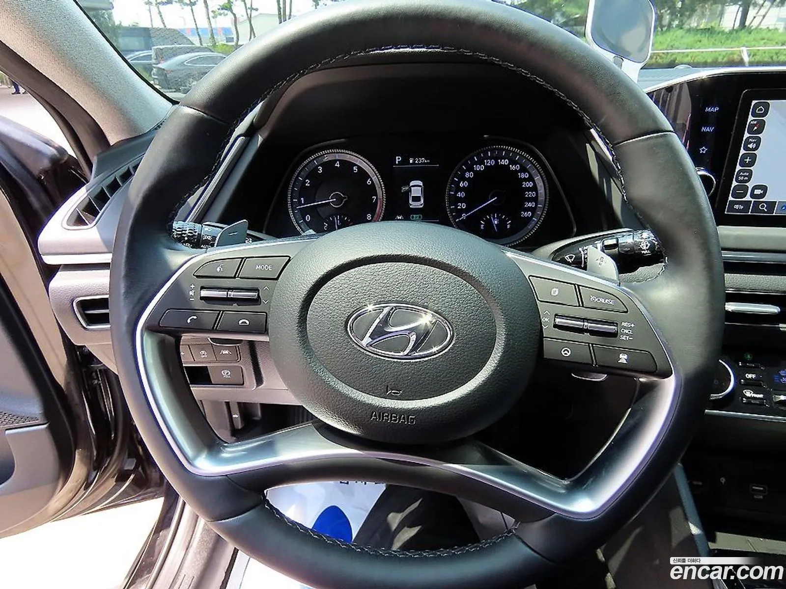 Hyundai Sonata 2022 — 16