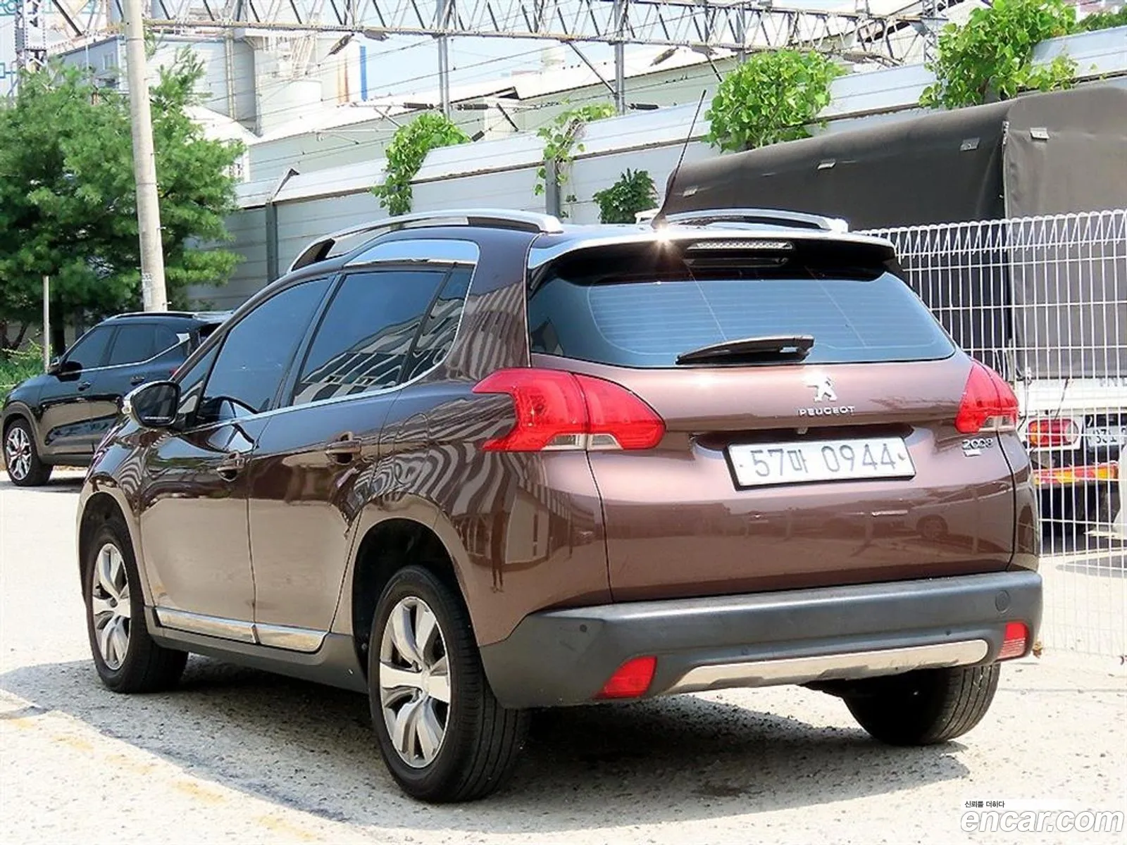 Peugeot 2008 2015 — 16