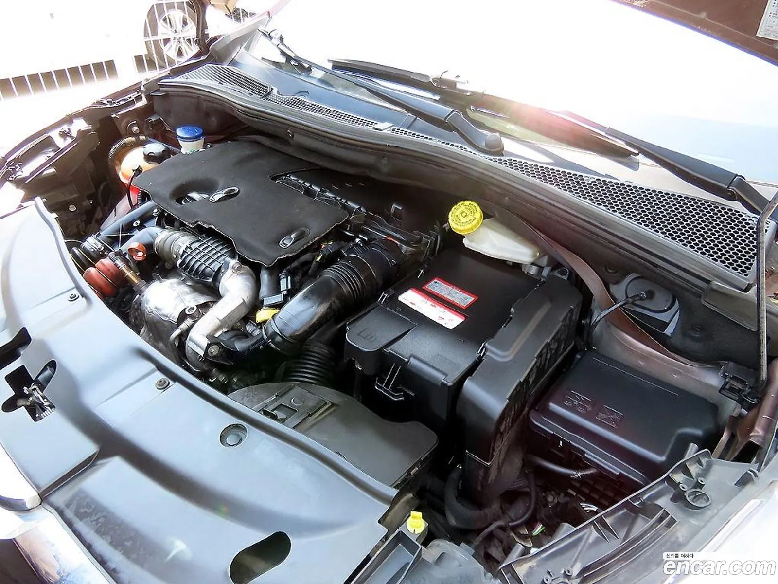 Peugeot 2008 2015 — 2
