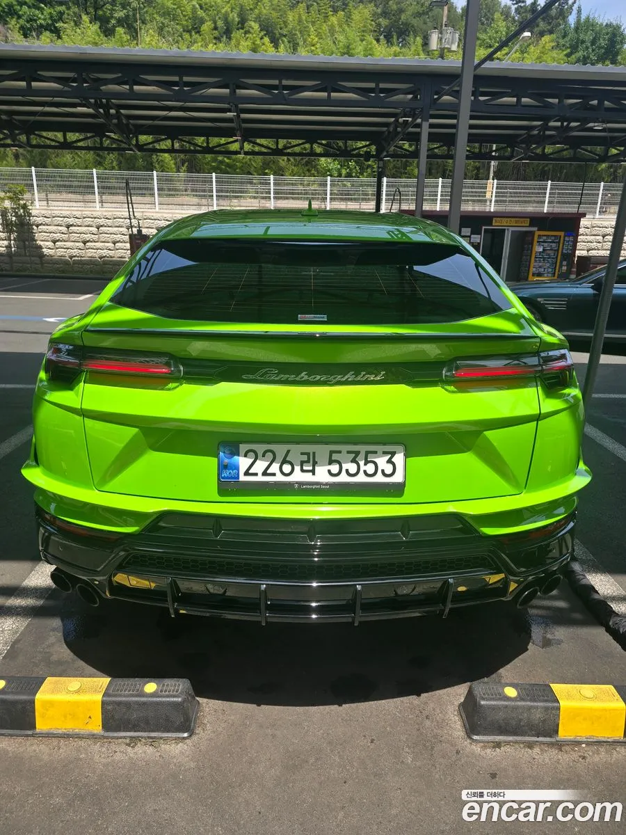 Lamborghini Urus 2023 — 13