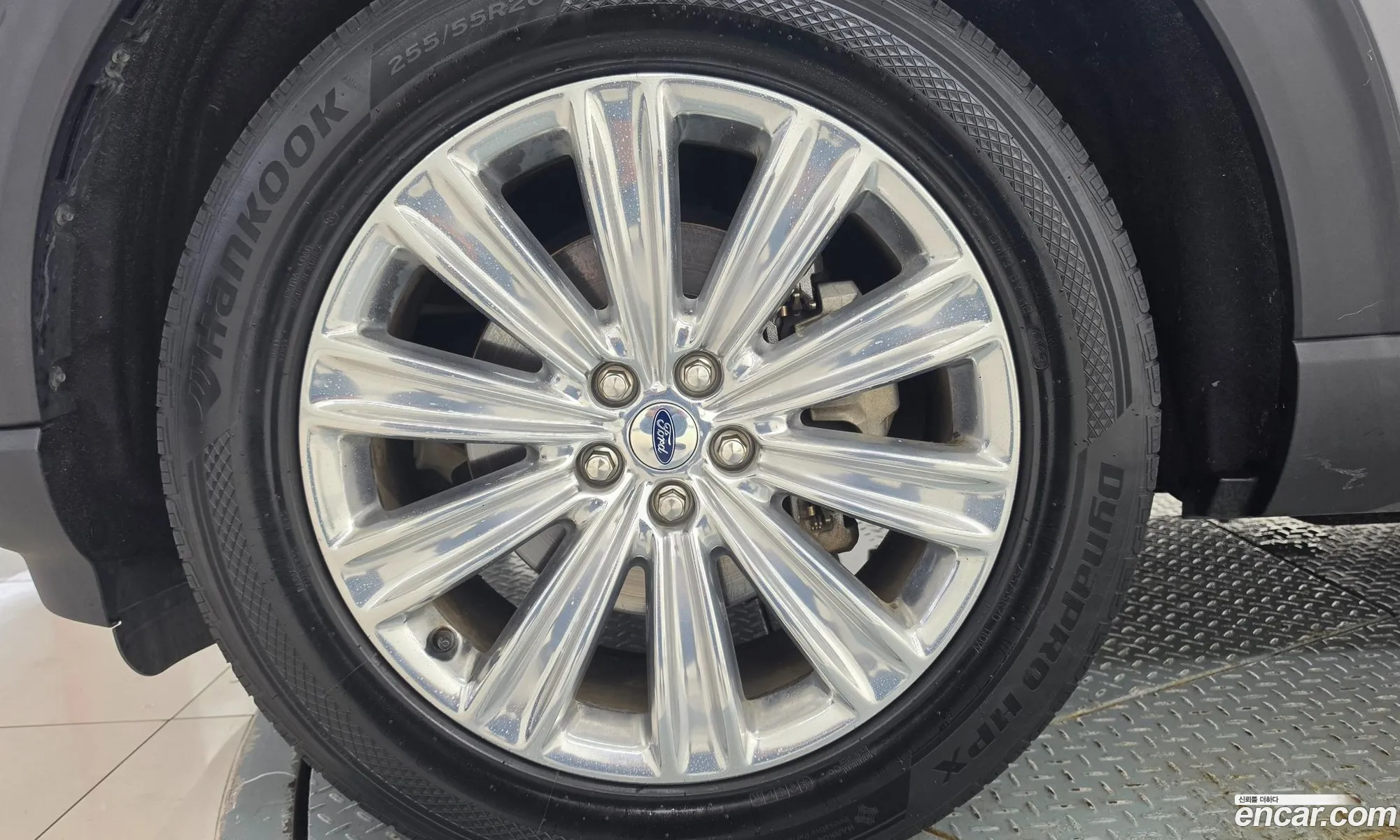 Ford Explorer 6th Gen 2021 — 11