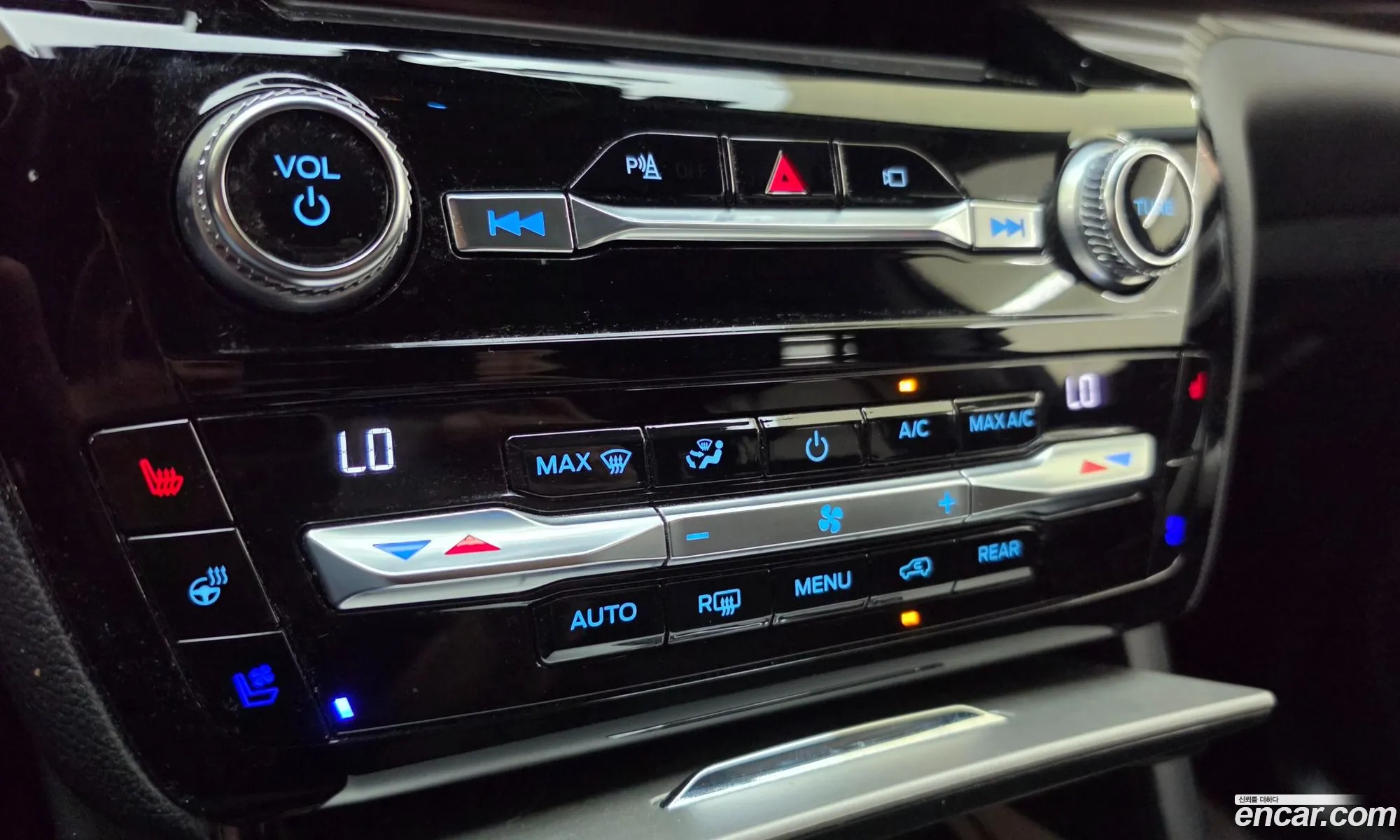 Ford Explorer 6th Gen 2021 — 6