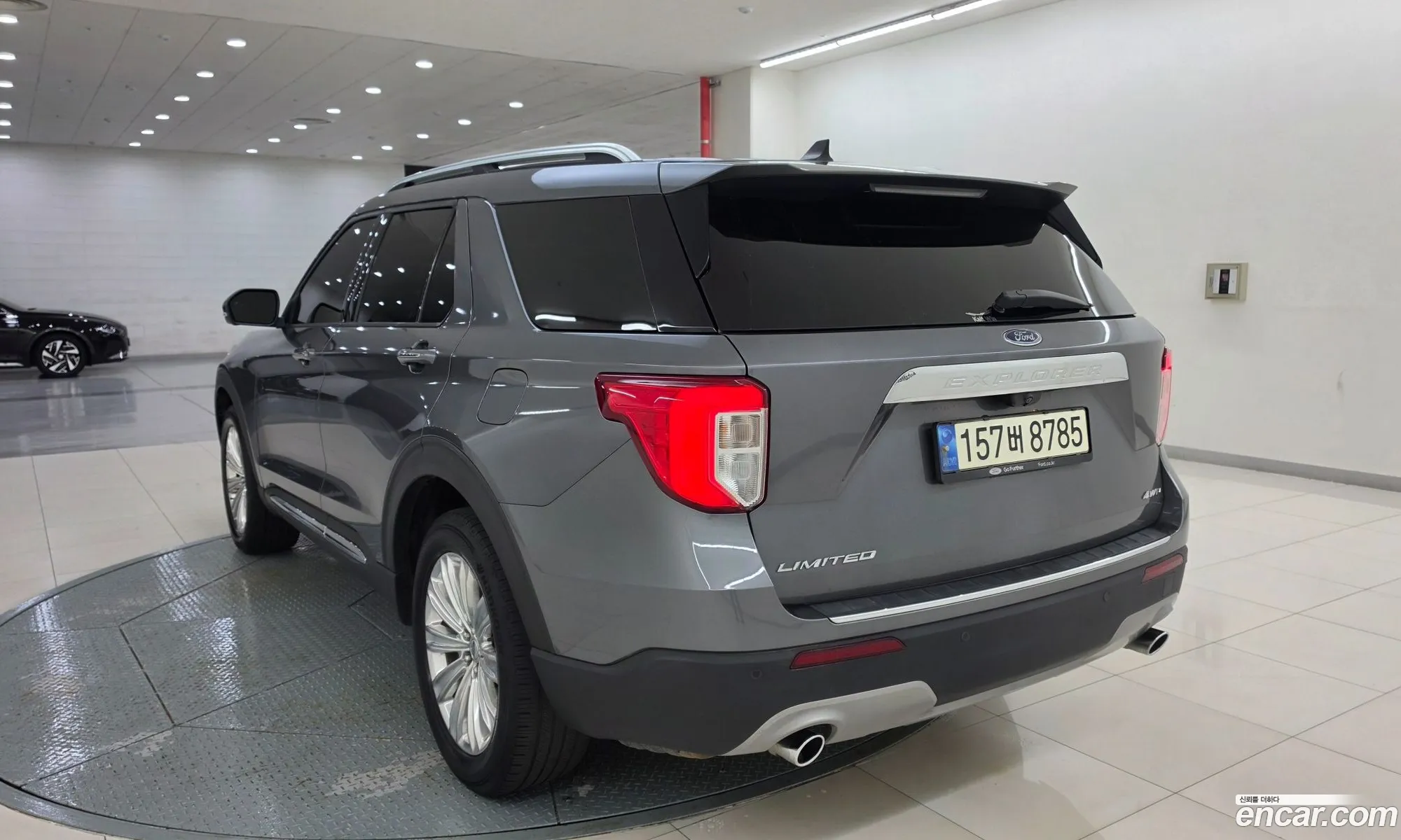 Ford Explorer 6th Gen 2021 — 17