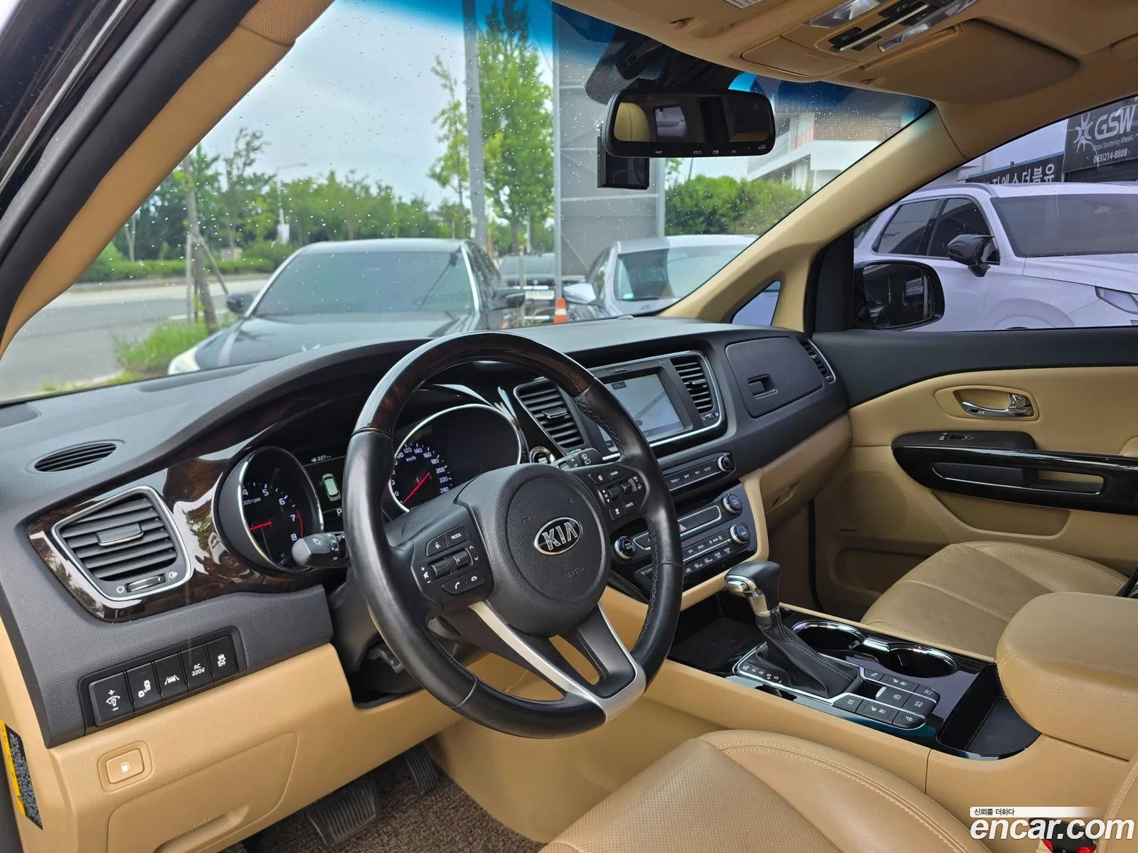 Kia Carnival 2018 — 14