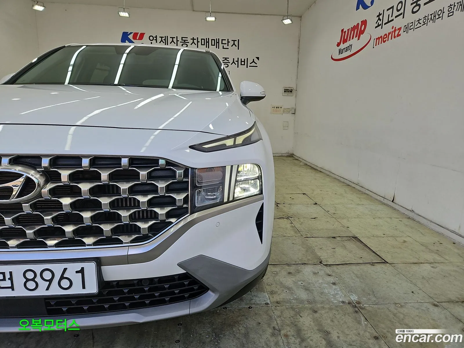 Hyundai Santa Fe 2023 — 17