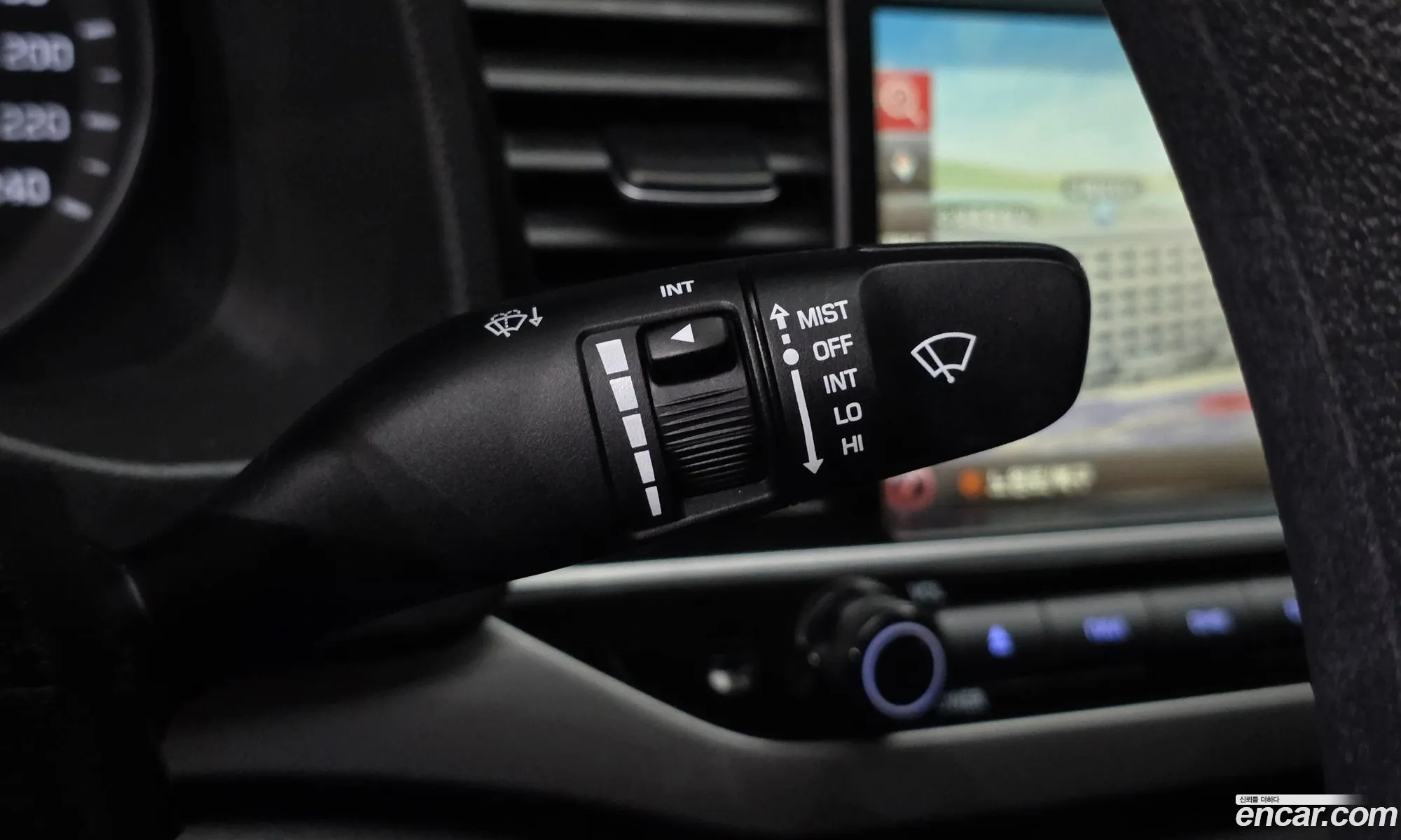 Hyundai Elantra AD 2018 — 26