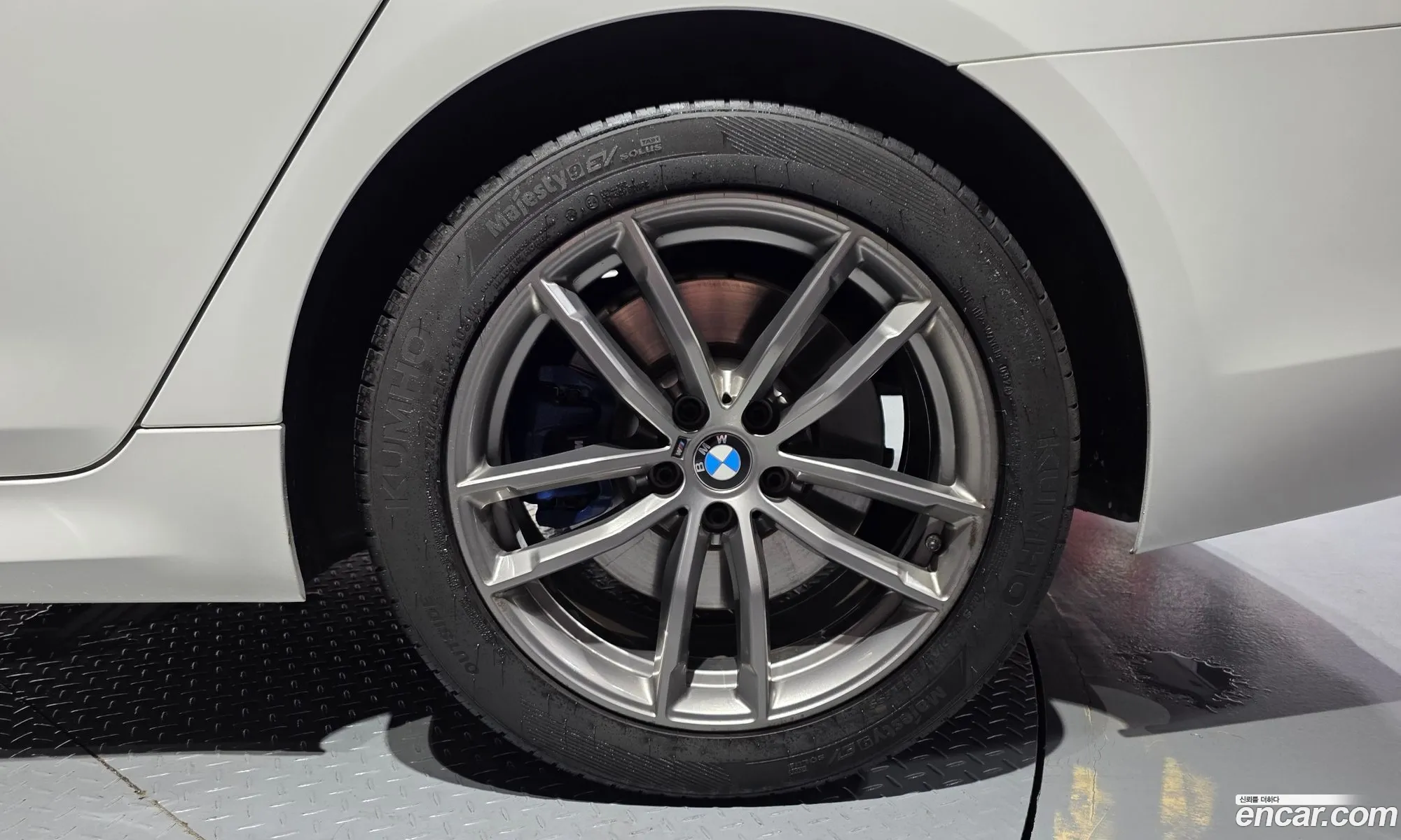 BMW 5 Series 2018 — 7