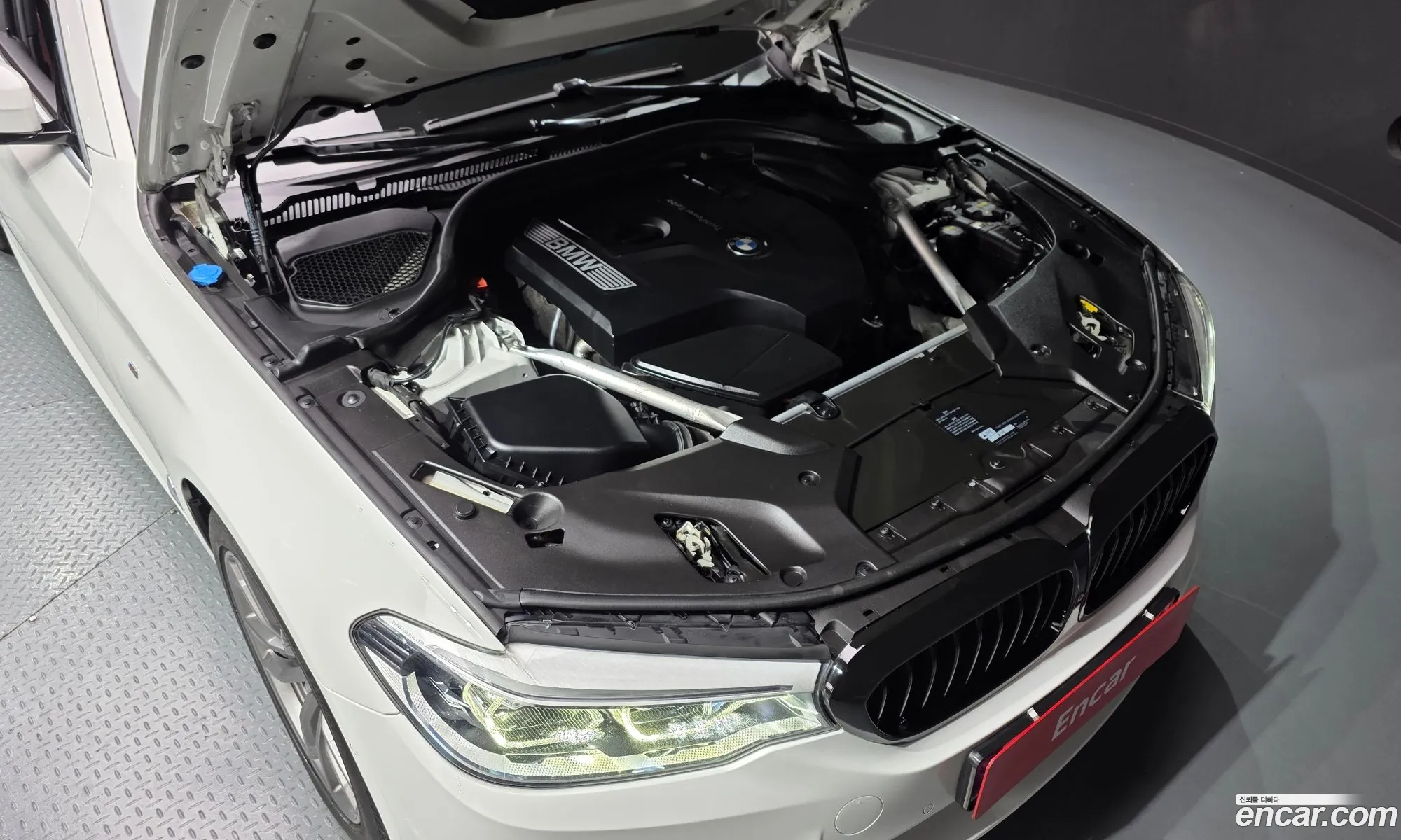BMW 5 Series 2018 — 29