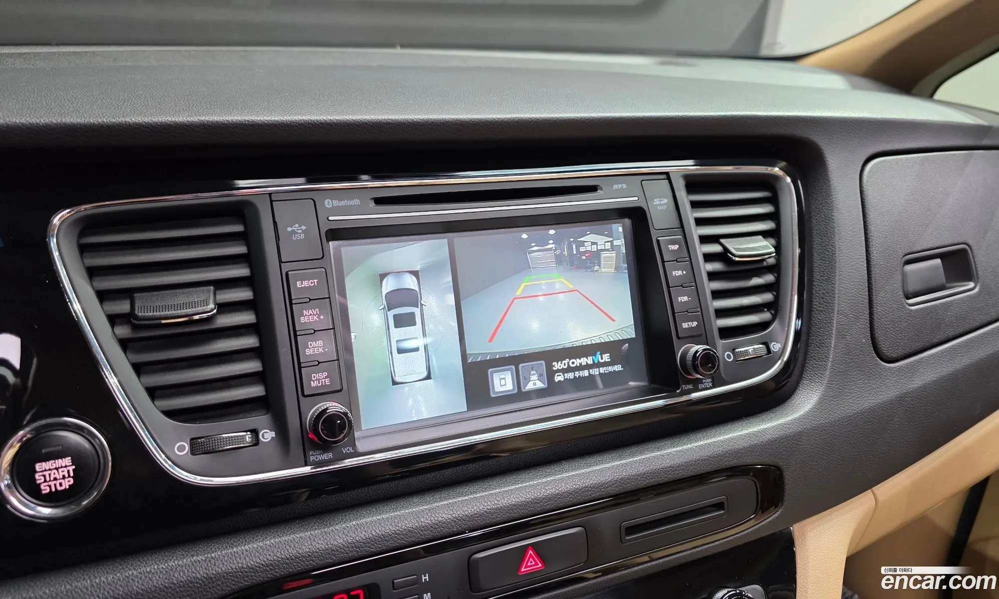 Kia Carnival 2016 — 17