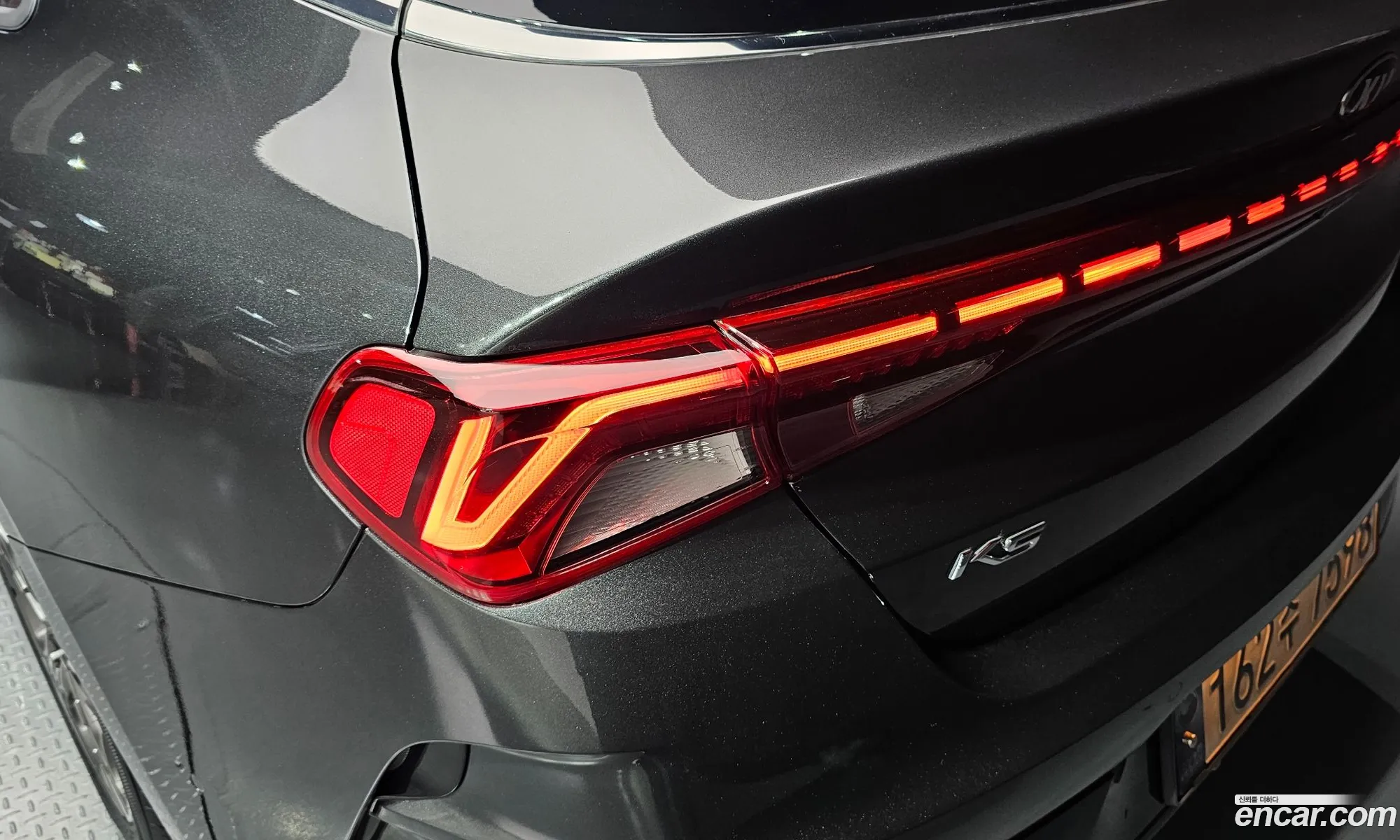 Kia K5 Hybrid 2021 — 28