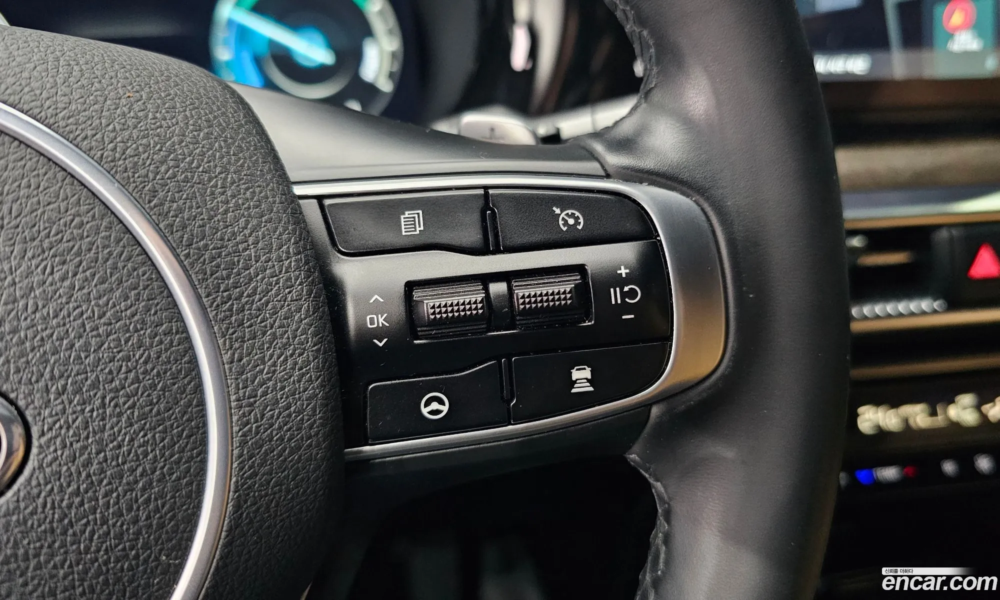 Kia K5 Hybrid 2021 — 26