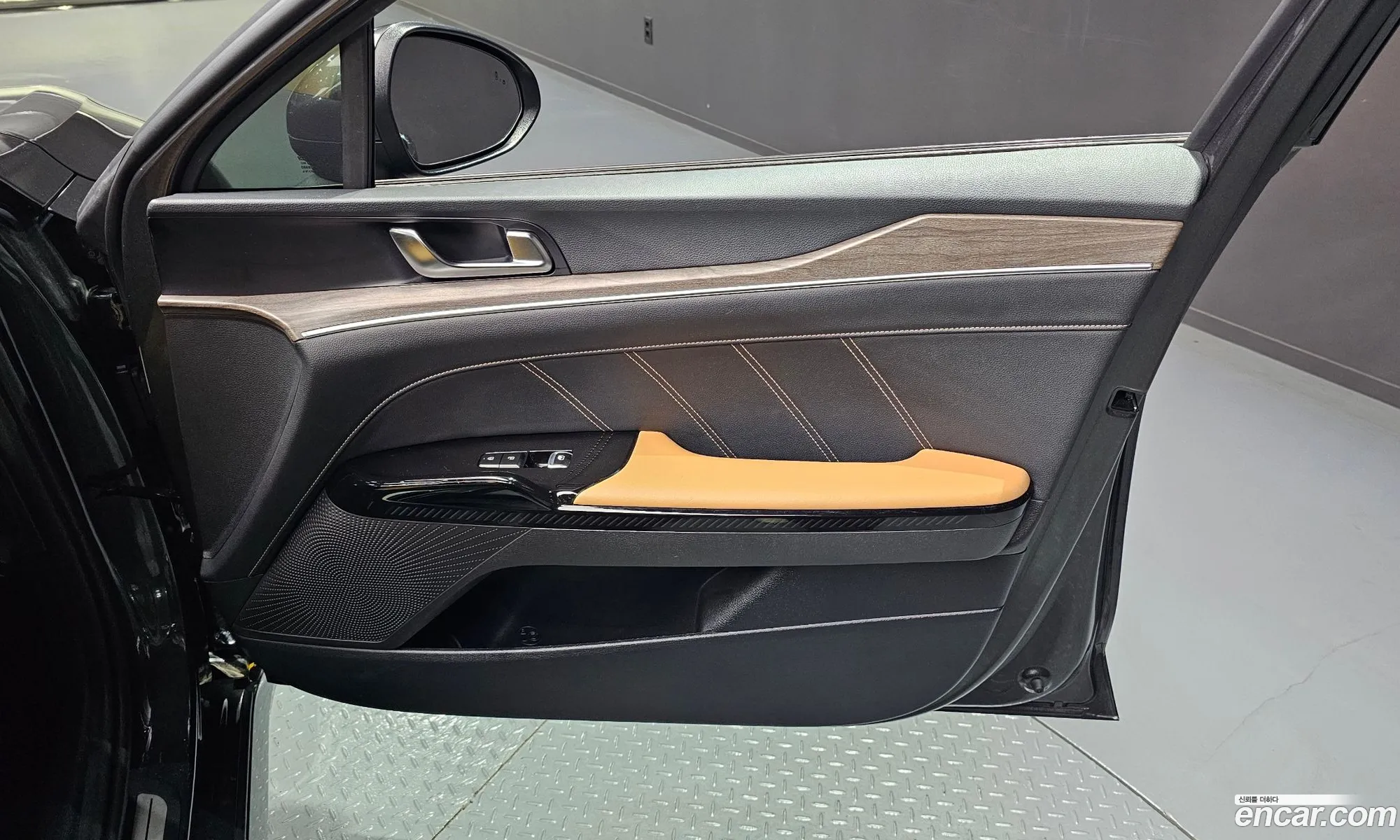 Kia K5 Hybrid 2021 — 17