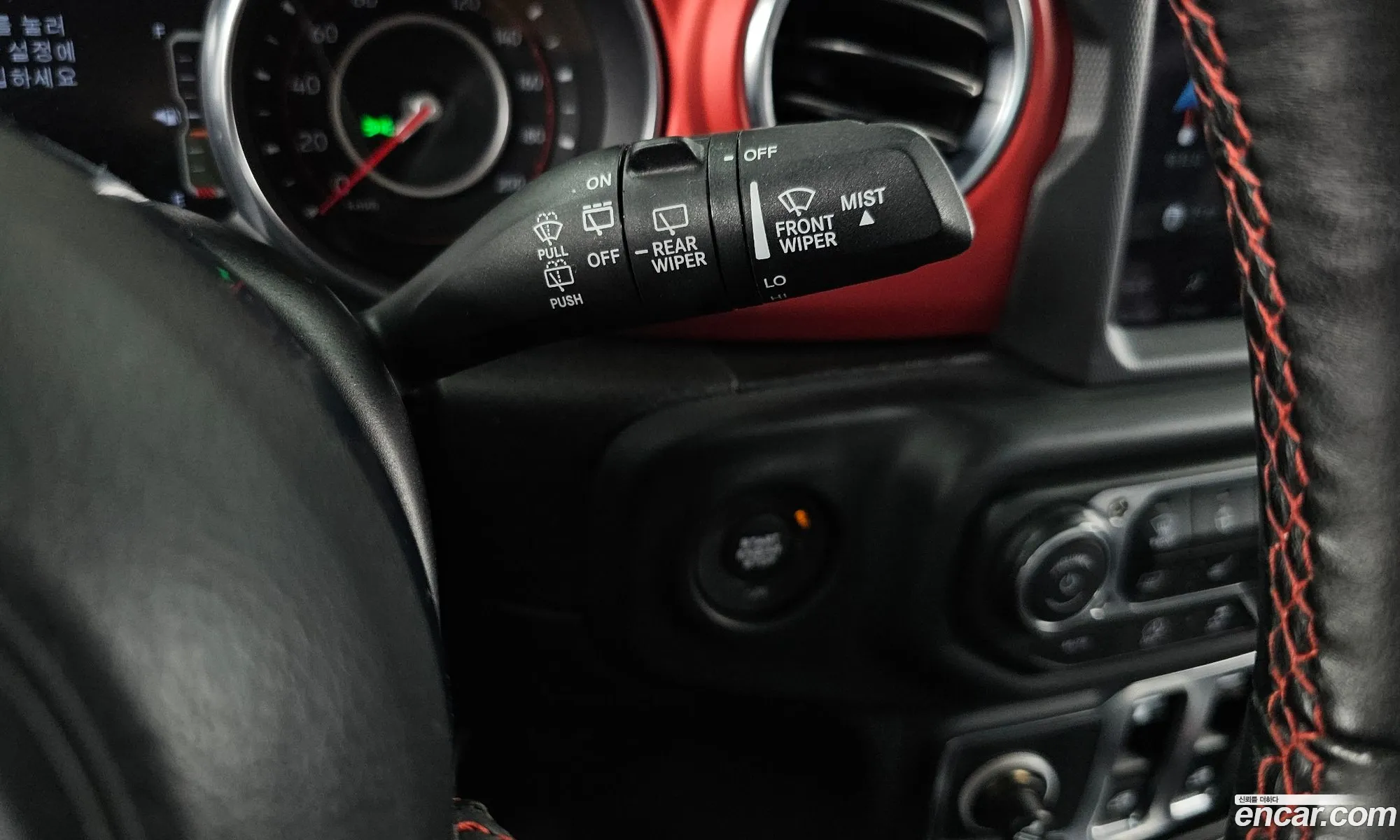 Jeep Wrangler 2020 — 29