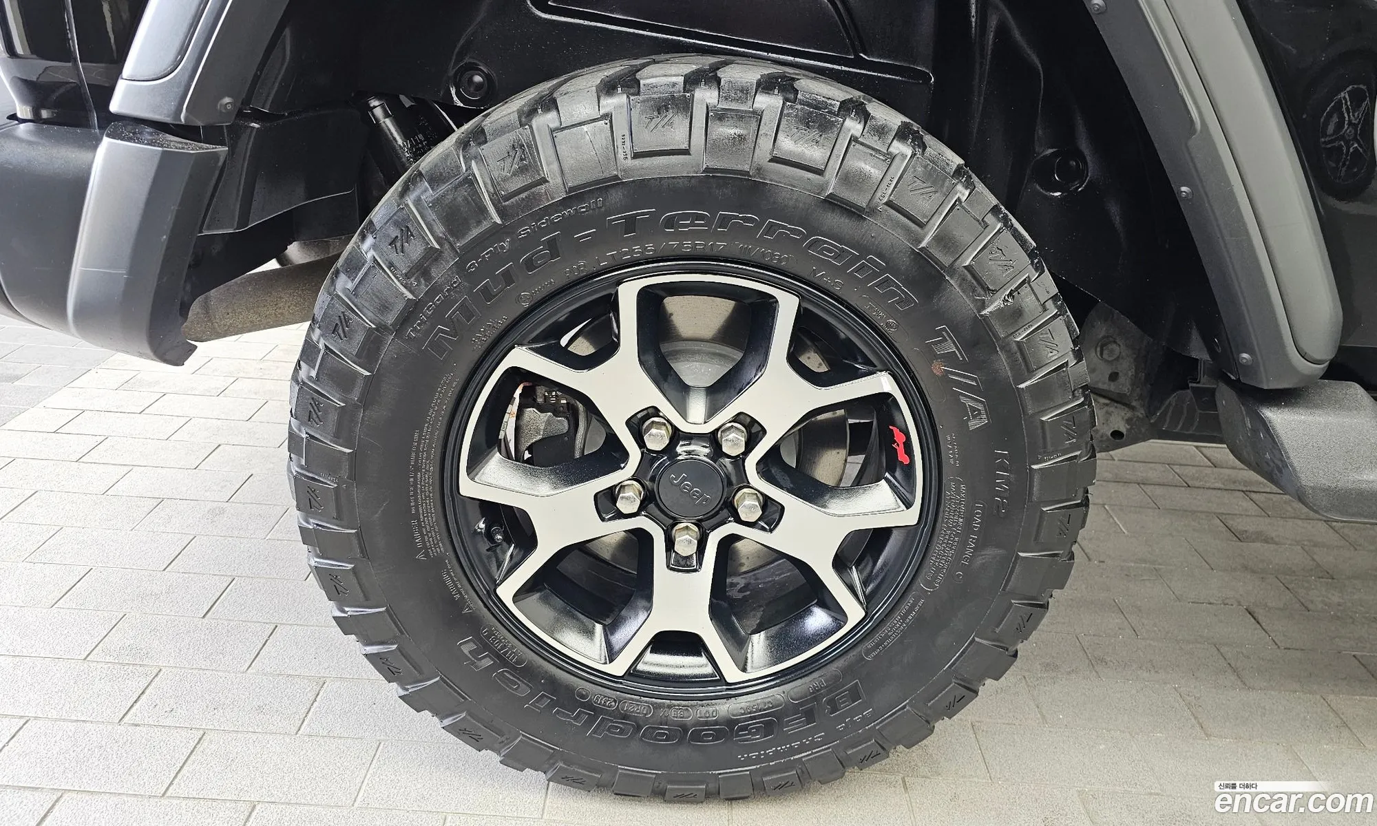 Jeep Wrangler 2020 — 28