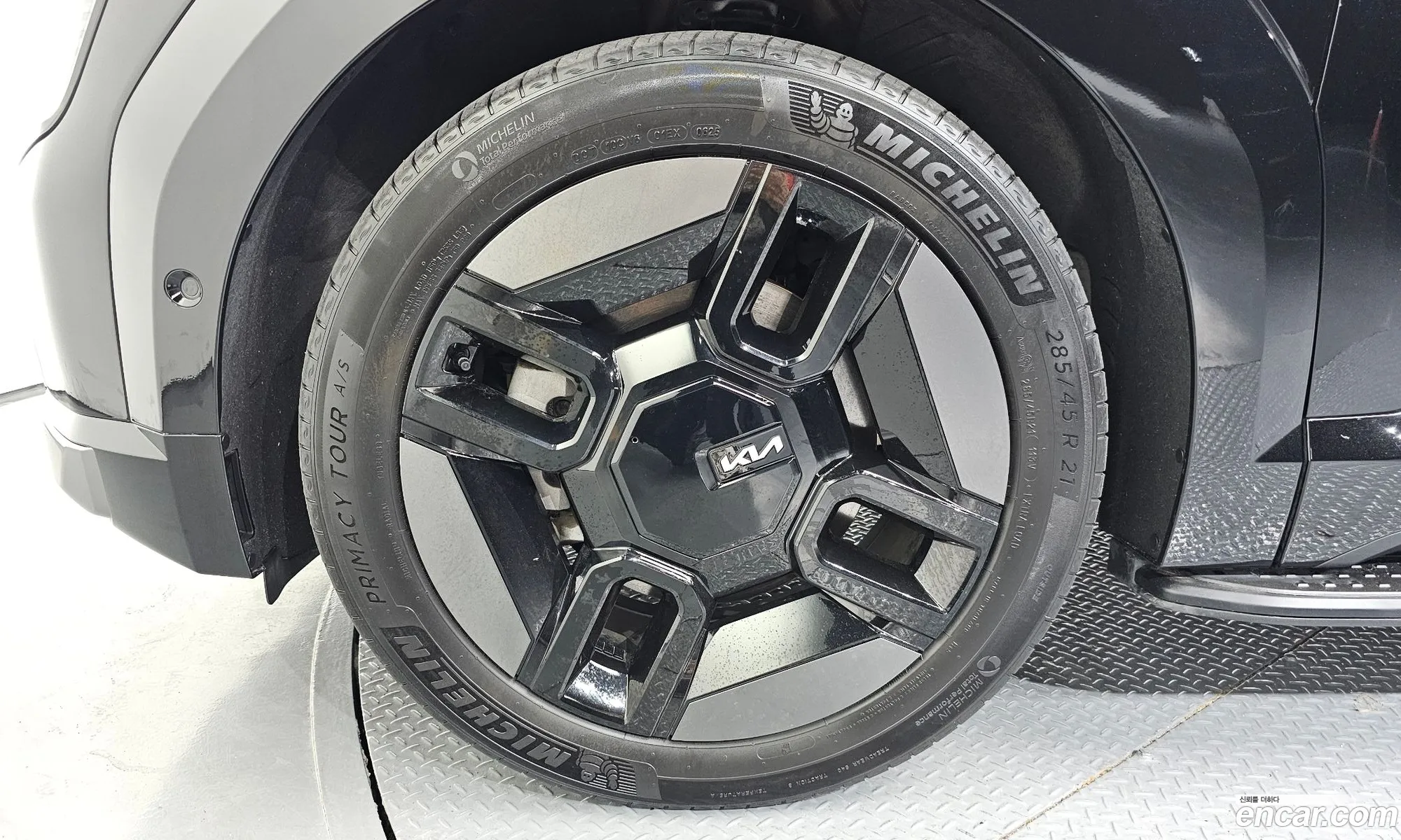 Kia EV9 2023 — 28