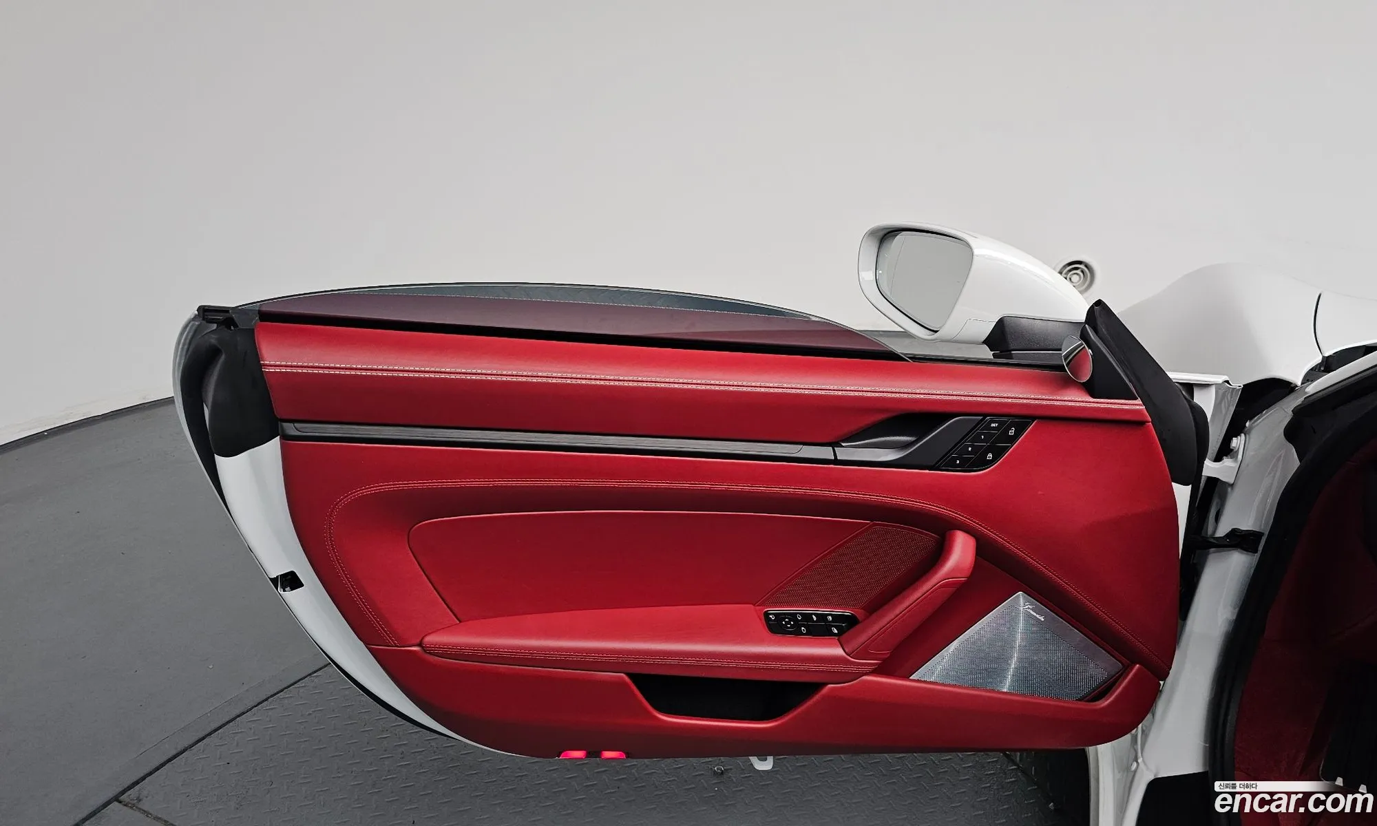 Porsche 911 2024 — 17