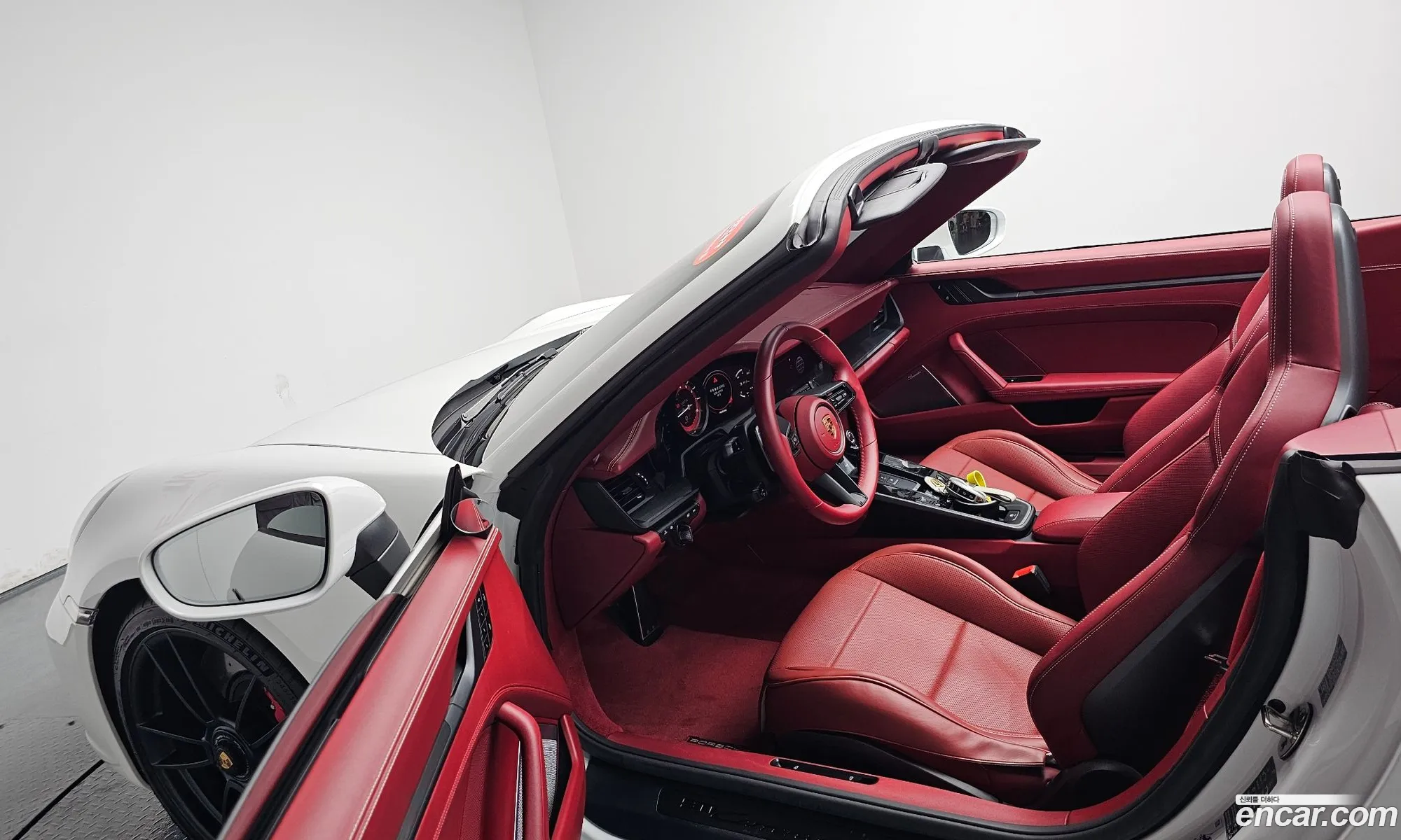 Porsche 911 2024 — 30