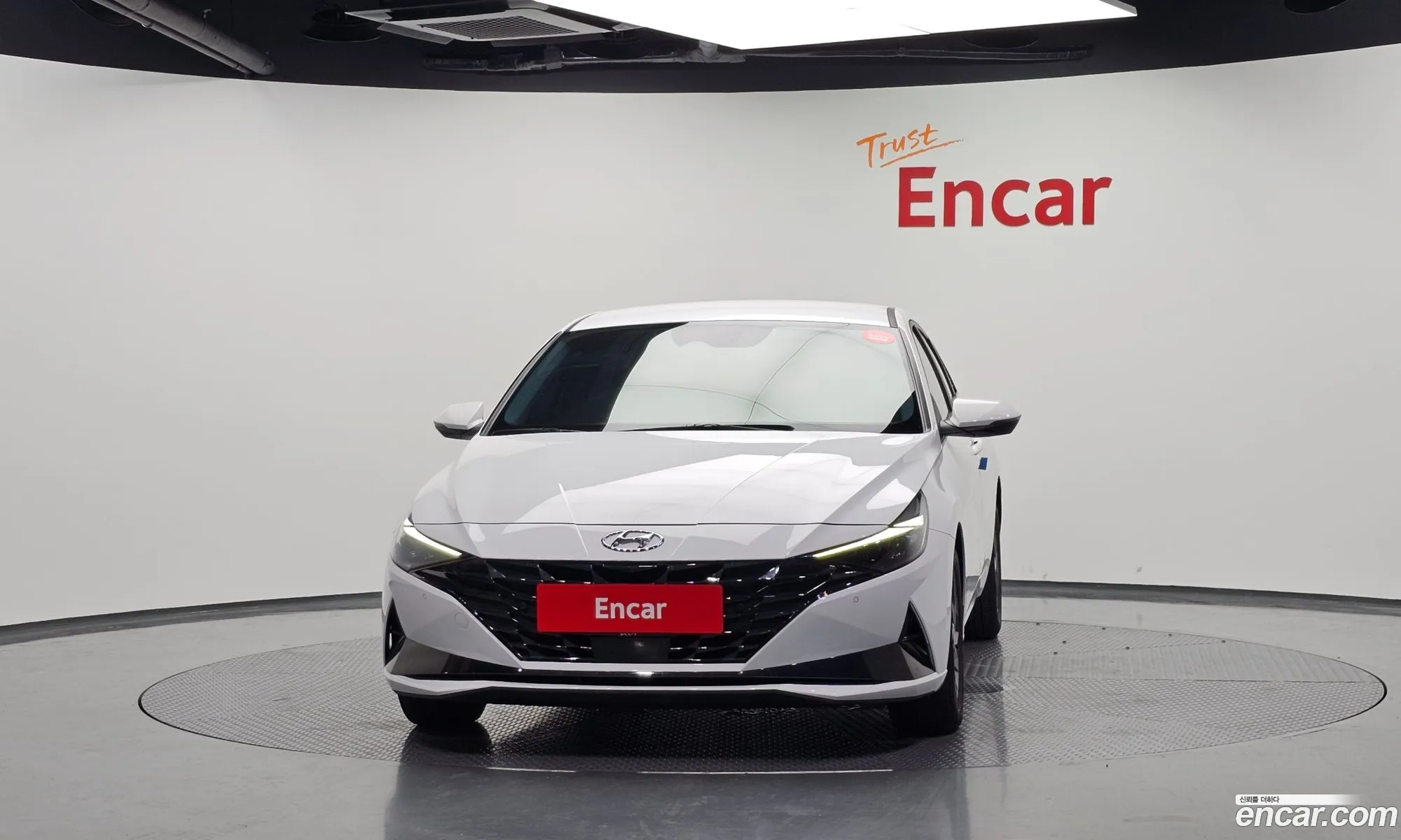 Hyundai Elantra 2022 — 3