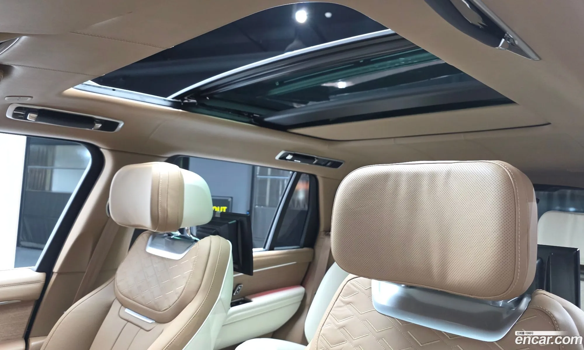 Land Rover Range Rover 2025 SALKABB91SA322861 — 20