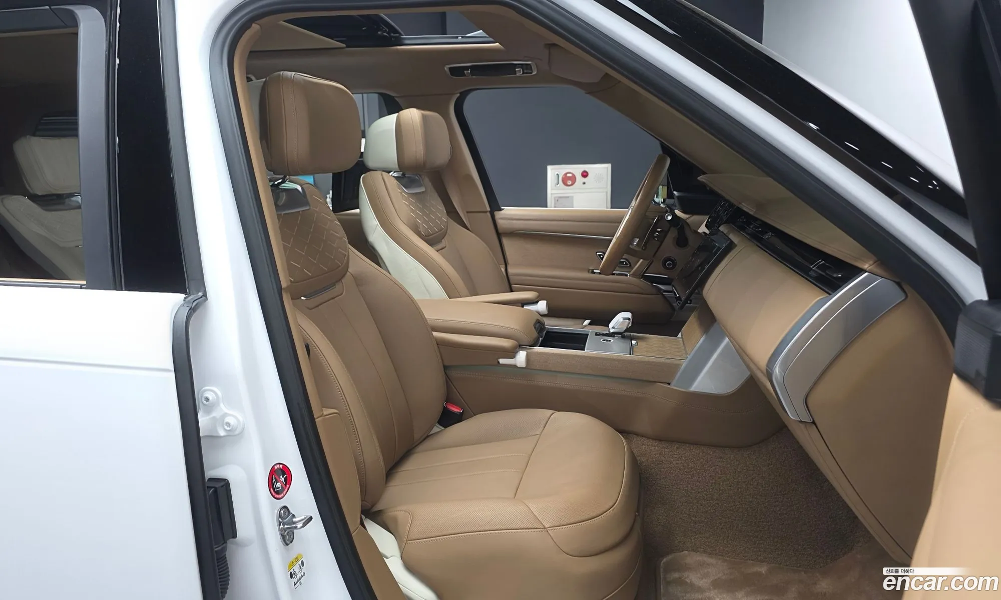 Land Rover Range Rover 2025 SALKABB91SA322861 — 18