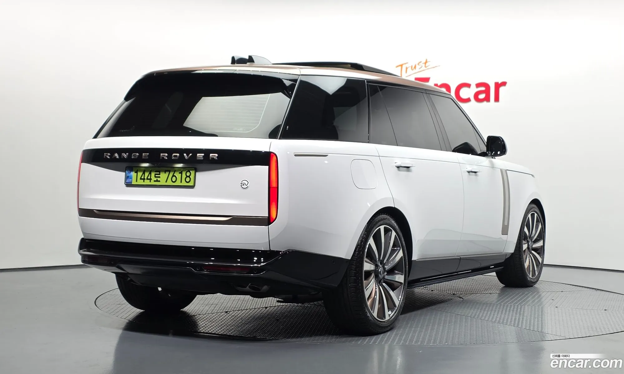 Land Rover Range Rover 2025 SALKABB91SA322861 — 12