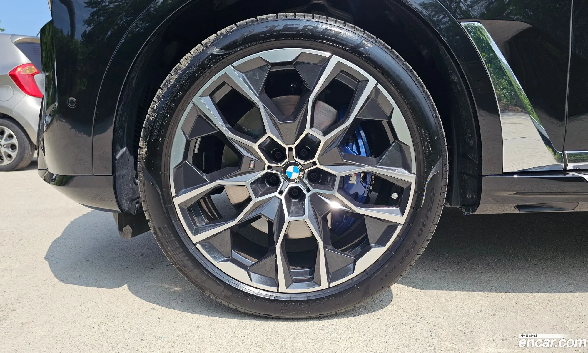 BMW X7 2025 WBA21EM06S9Z25665 — 29