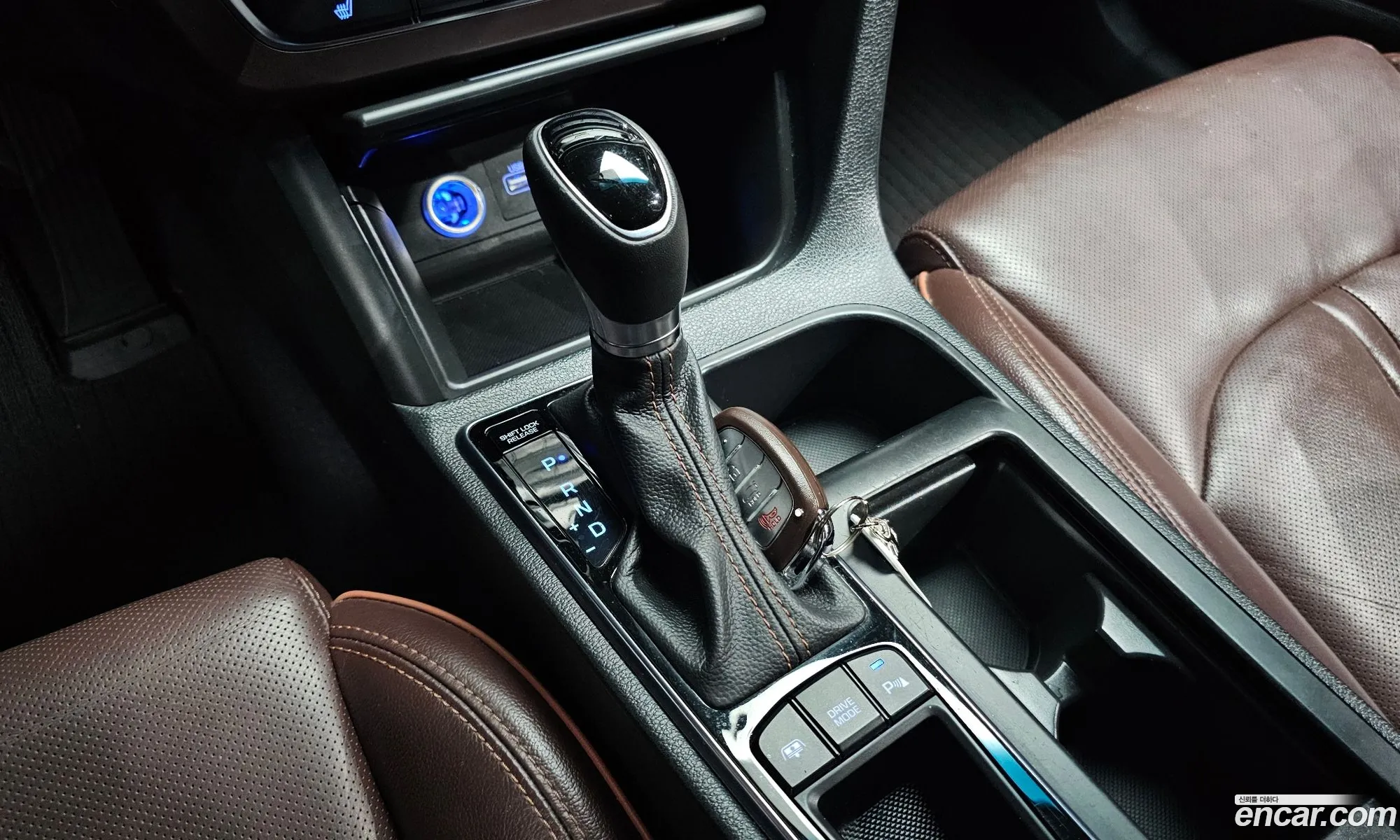 Hyundai LF Sonata 2016 — 11