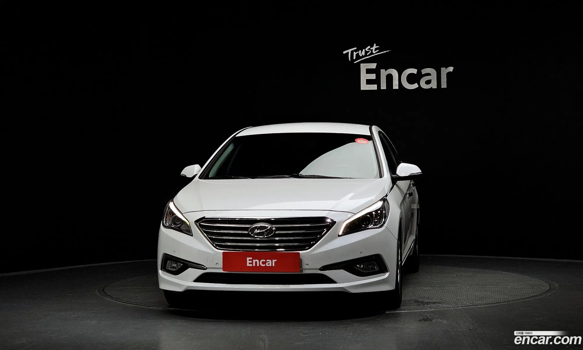 Hyundai LF Sonata 2016 — 13