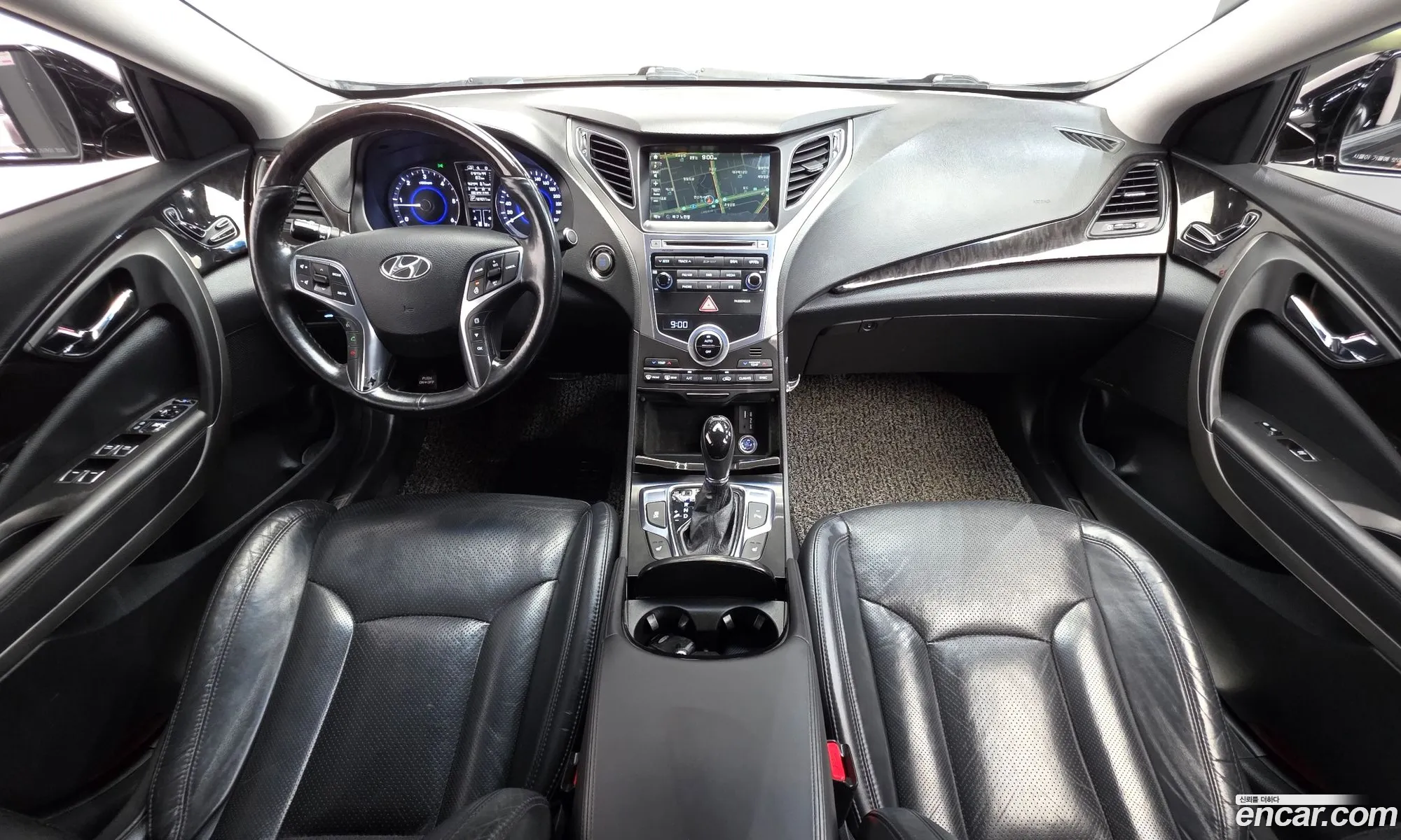 Hyundai Grandeur HG 2014 — 31