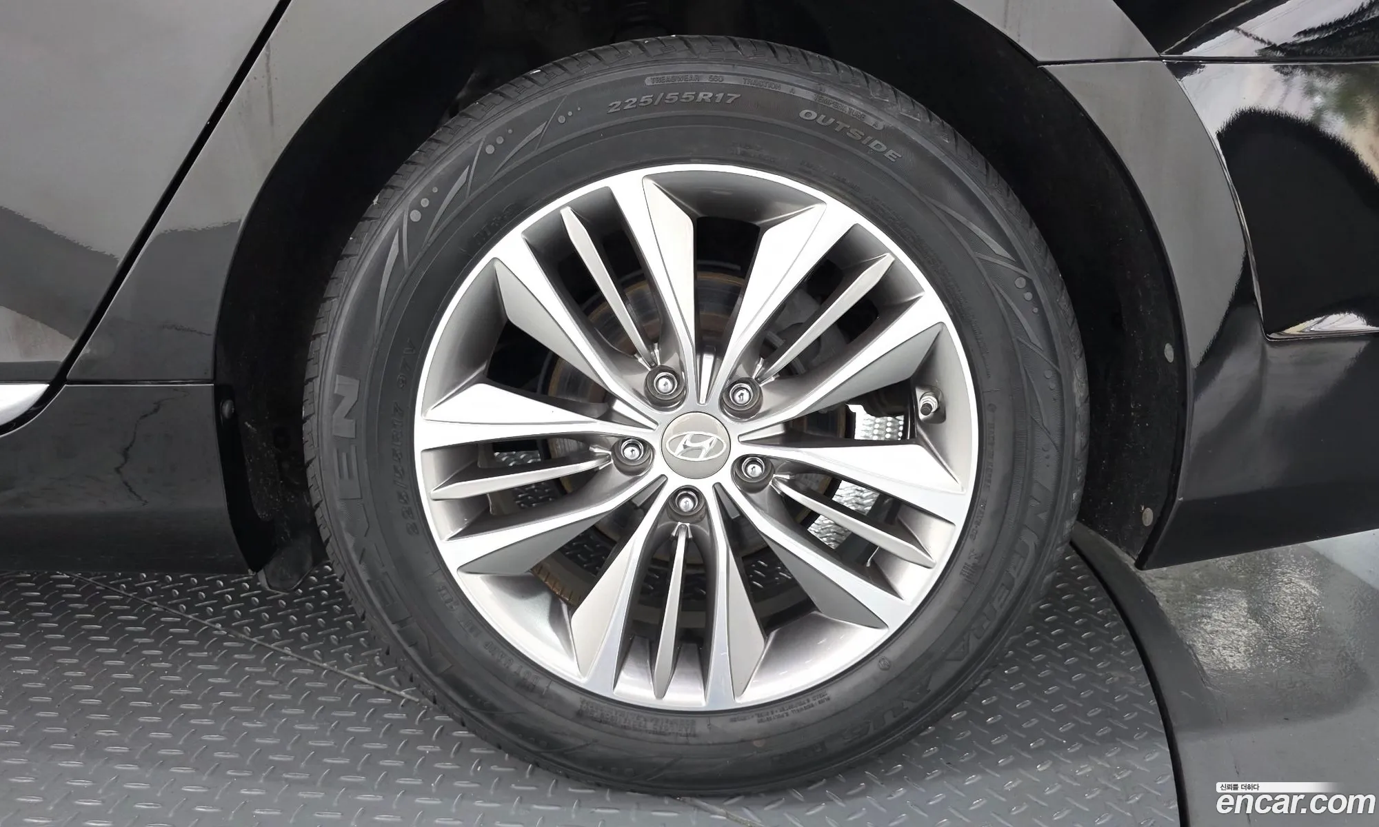 Hyundai Grandeur HG 2014 — 29