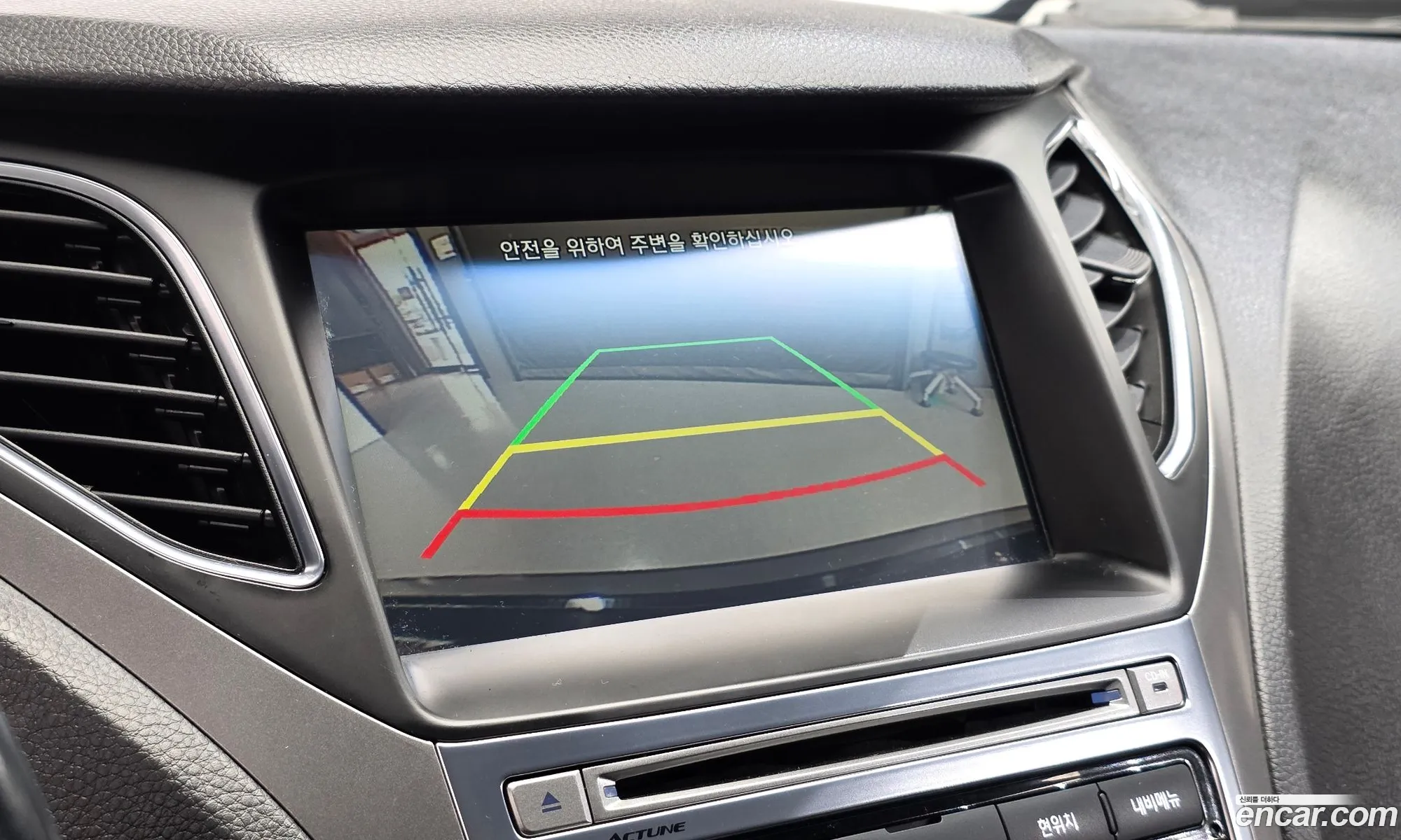 Hyundai Grandeur HG 2014 — 28