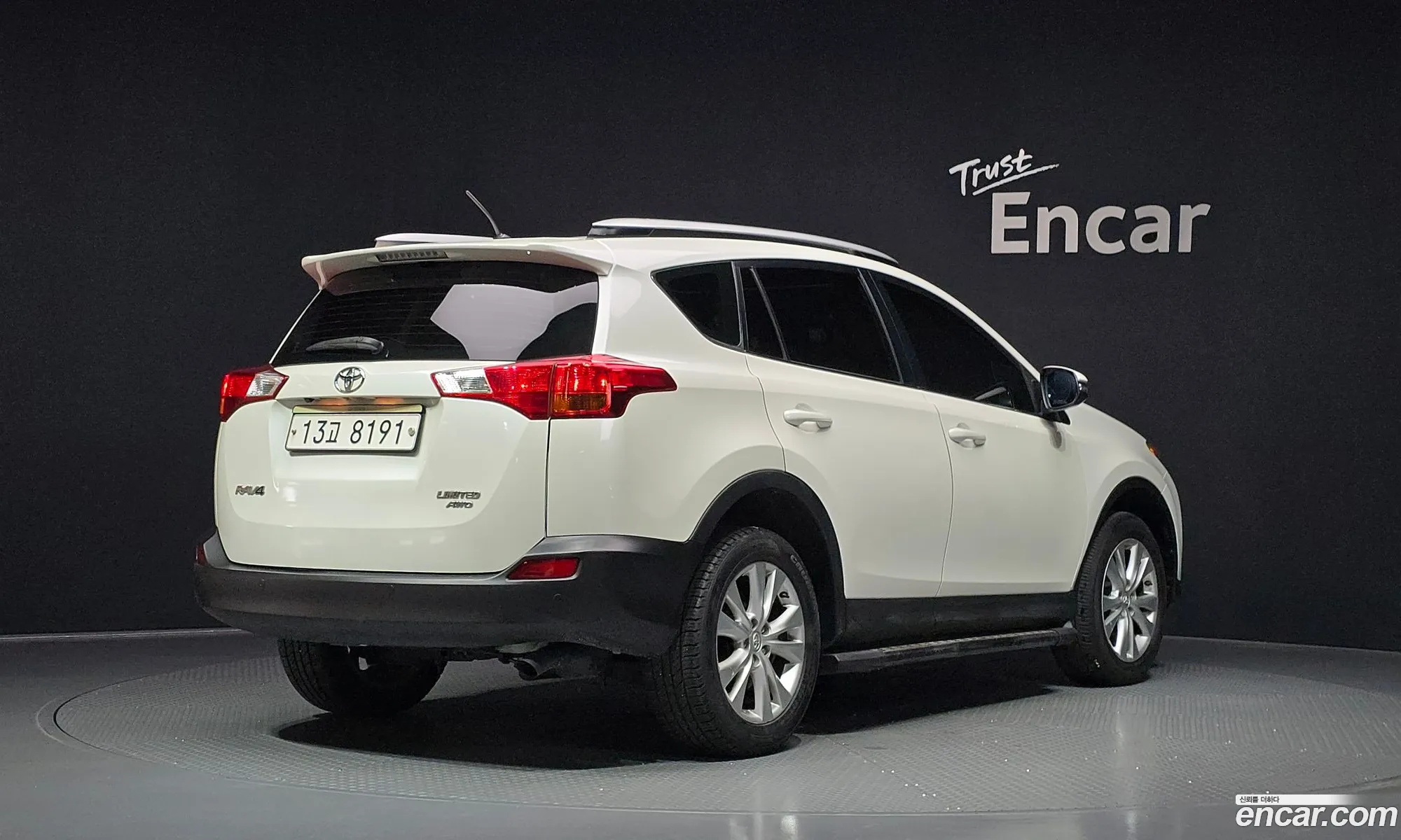 Toyota RAV4 2014 JTMDFREV8ED086389 — 19