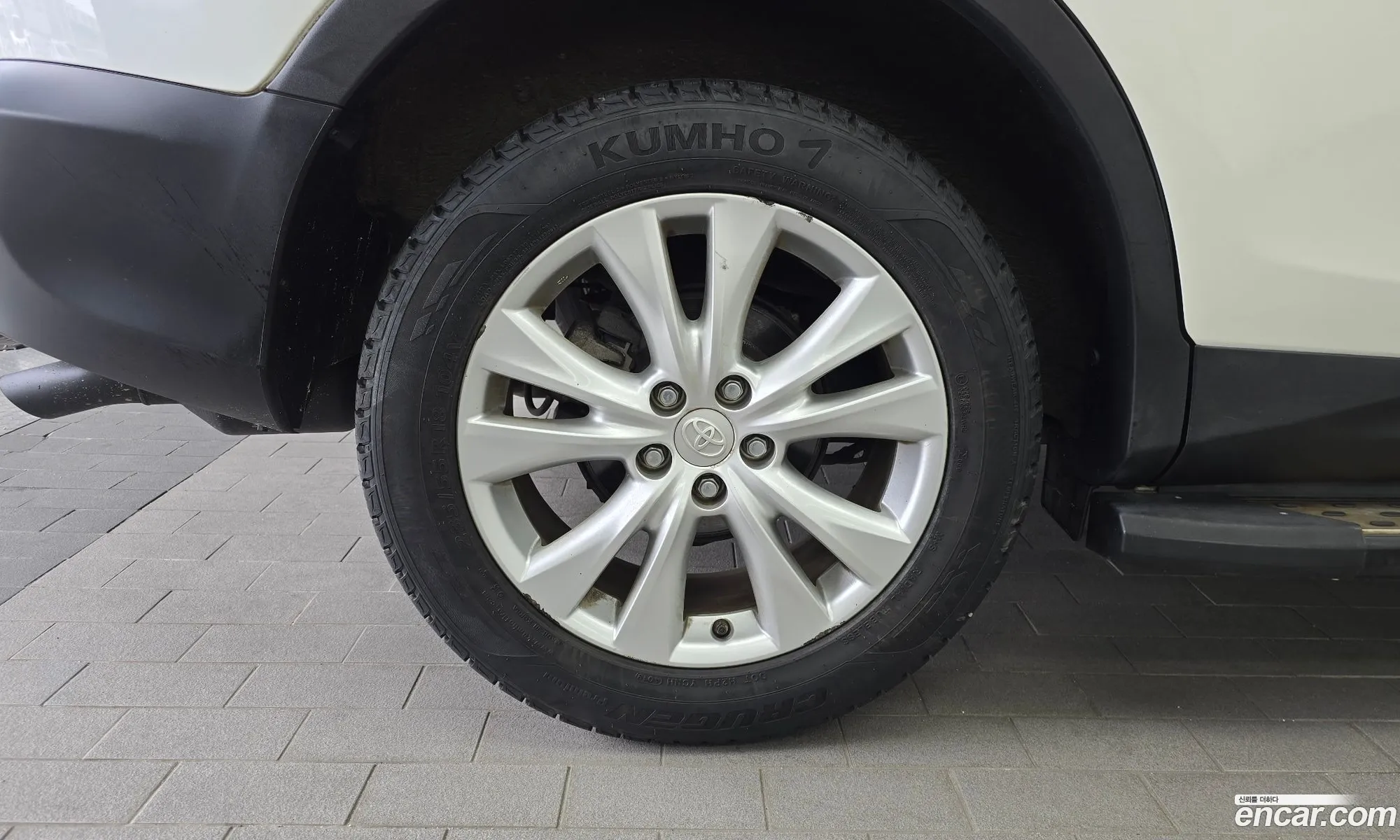 Toyota RAV4 2014 JTMDFREV8ED086389 — 8