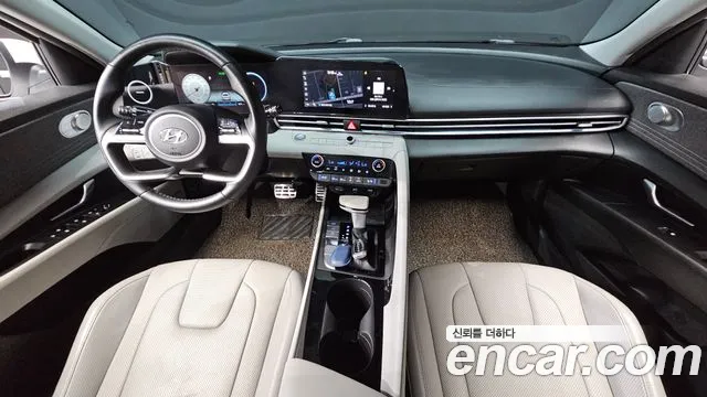 Hyundai Elantra 2021 — 4