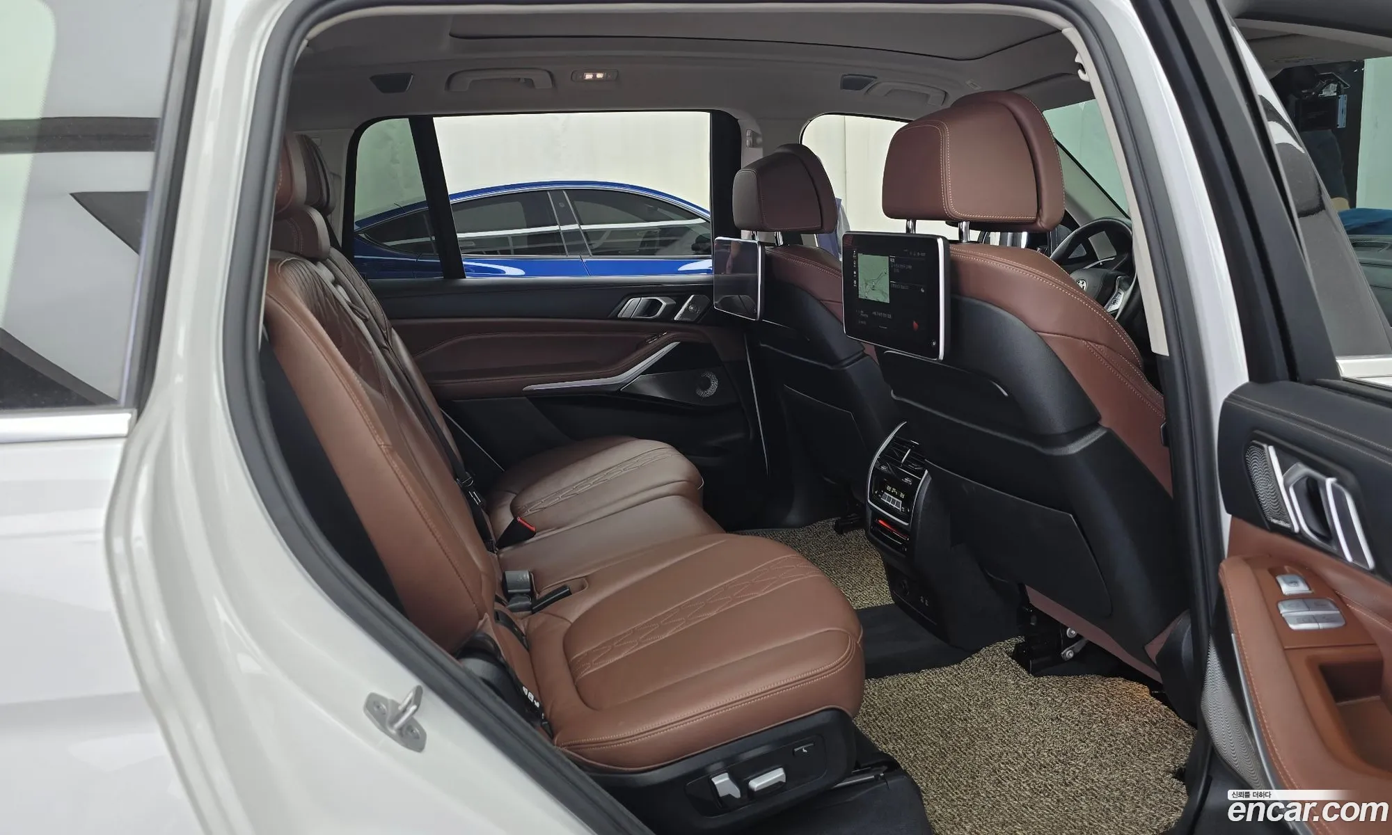 BMW X7 2021 — 26