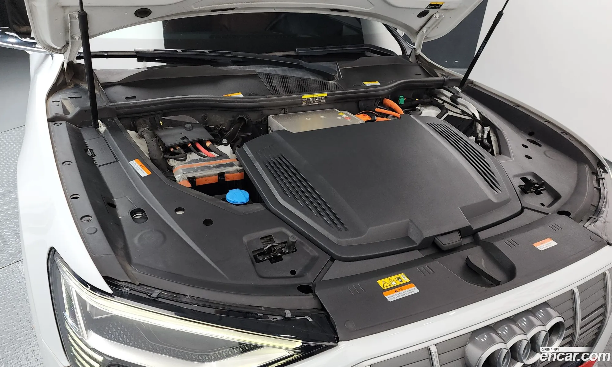 Audi e-tron 2021 WAUZZZGE5NB001740 — 6