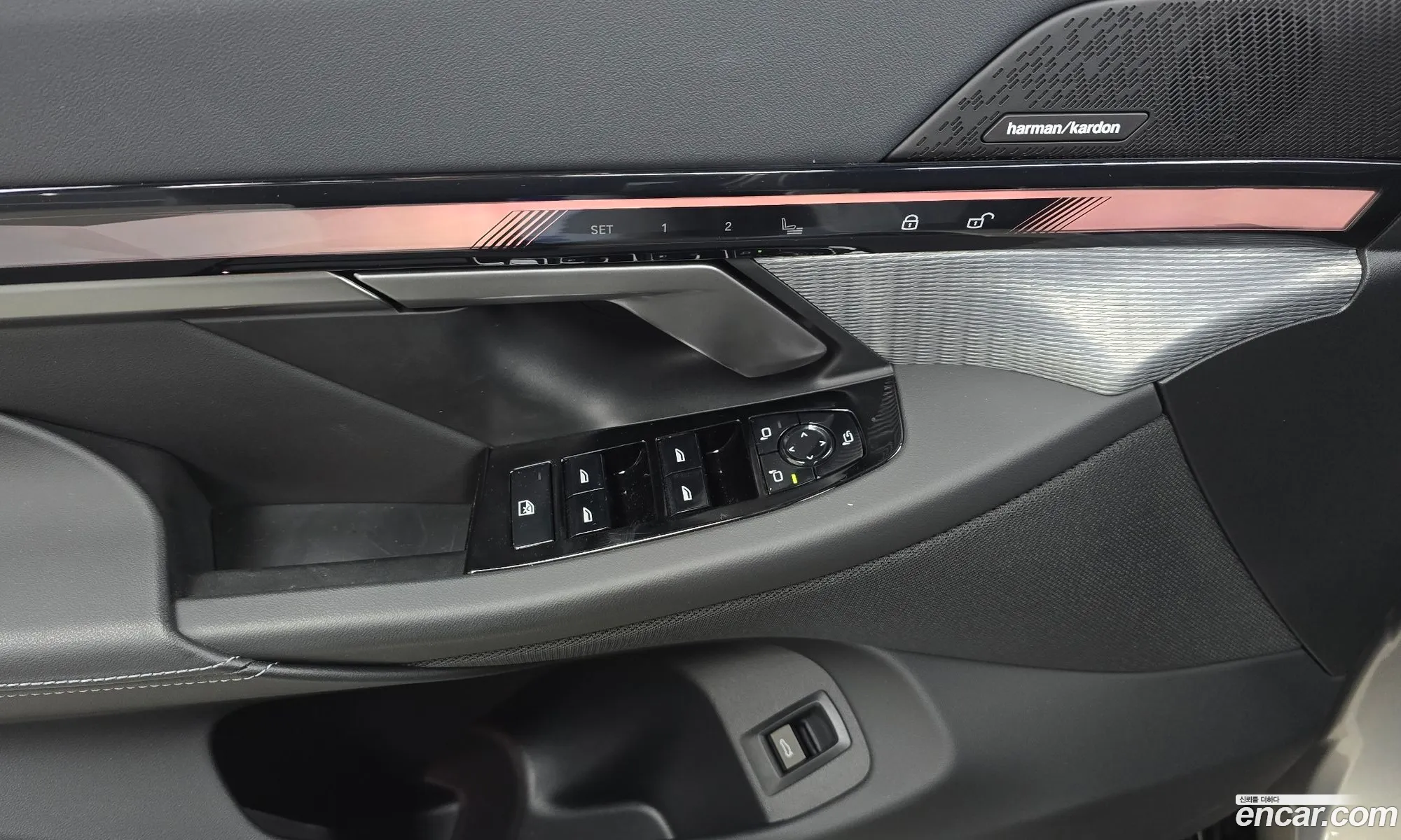 BMW 5 Series 2025 — 16