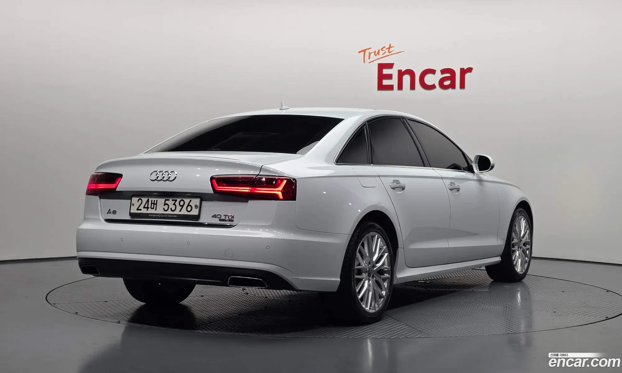 Audi A6 2015 — 10