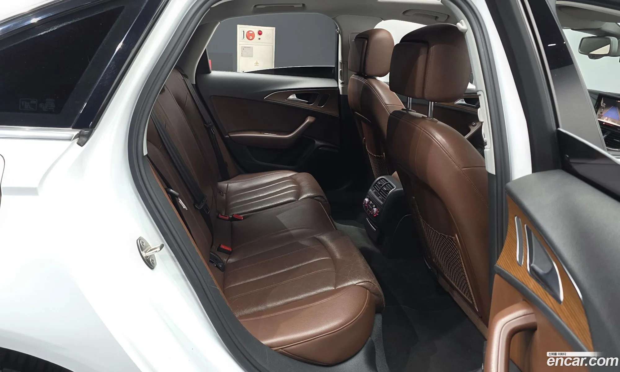 Audi A6 2015 — 17