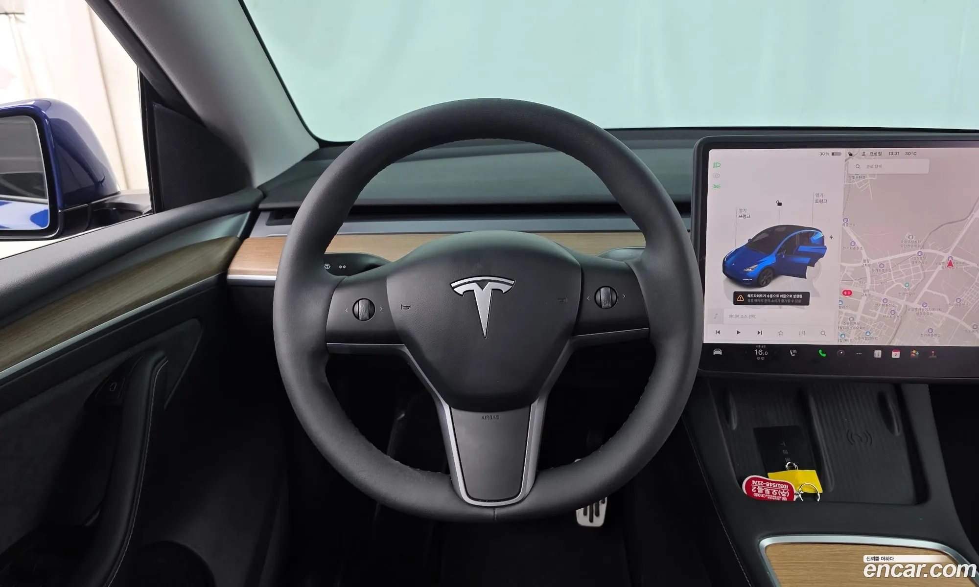 Tesla Model Y 2025 — 7