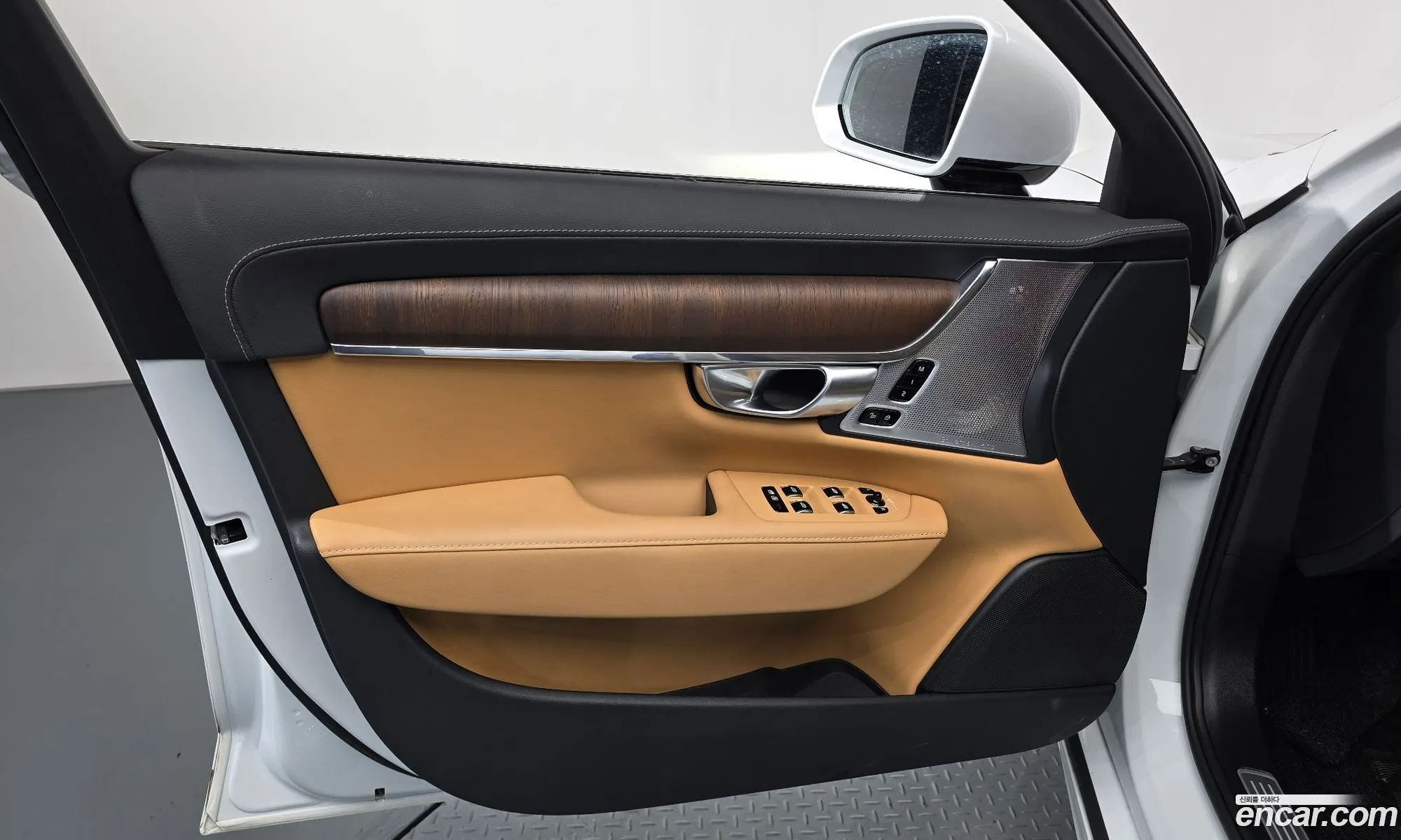 Volvo S90 2023 LVYPT0621PP348348 — 17