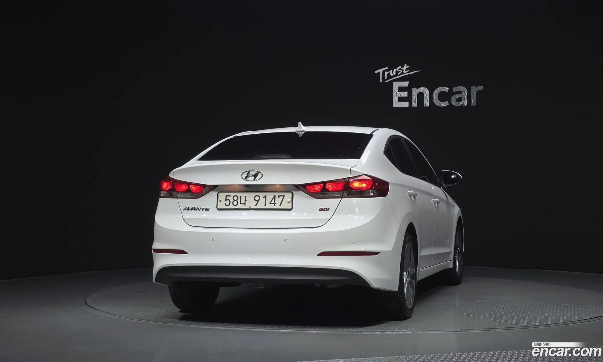 Hyundai Elantra AD 2017 — 20