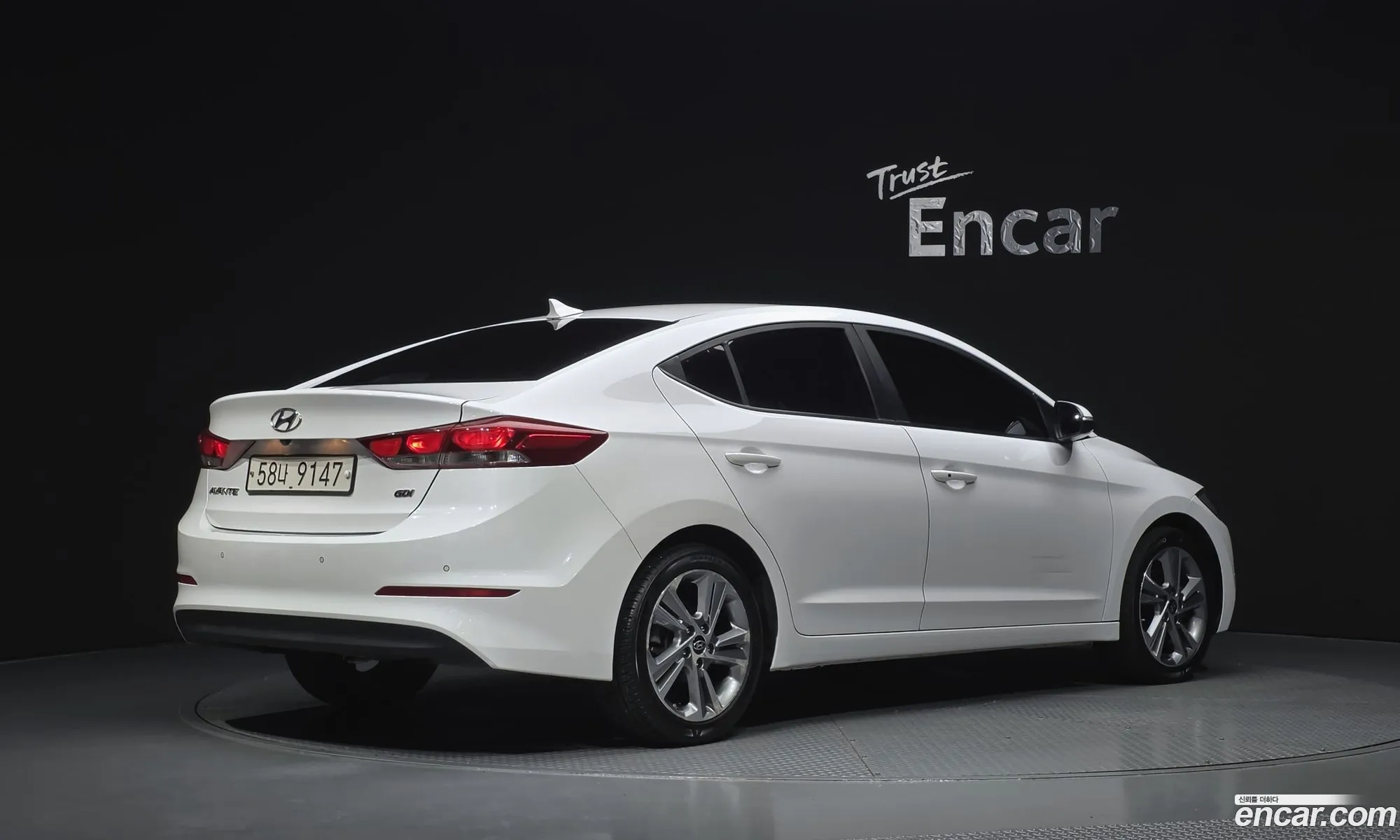 Hyundai Elantra AD 2017 — 7