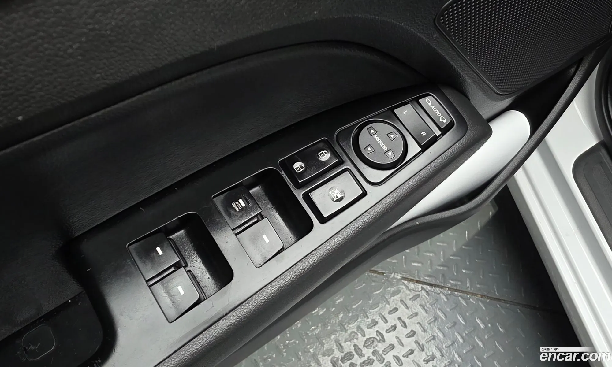 Hyundai Elantra AD 2017 — 8