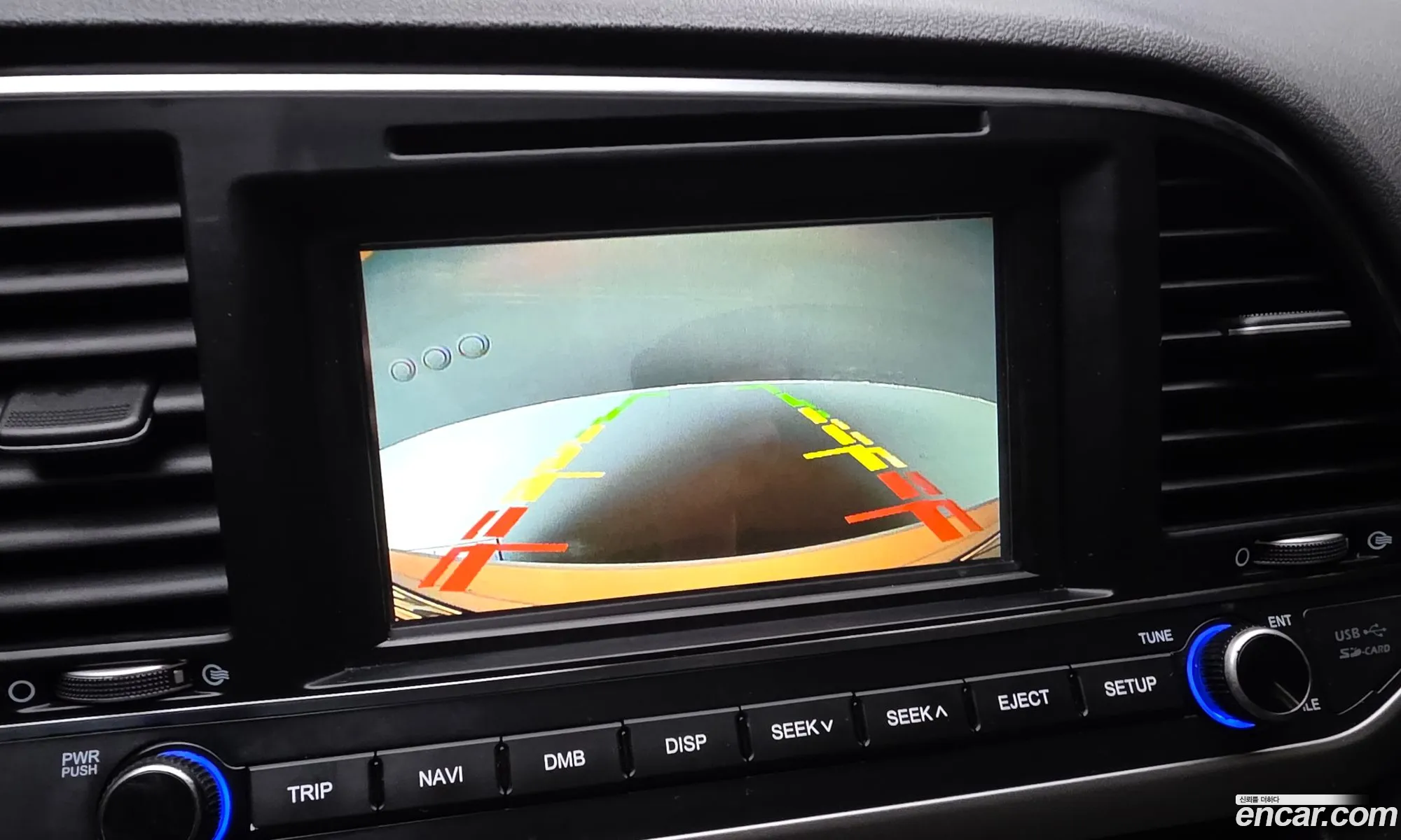 Hyundai Elantra AD 2017 — 14