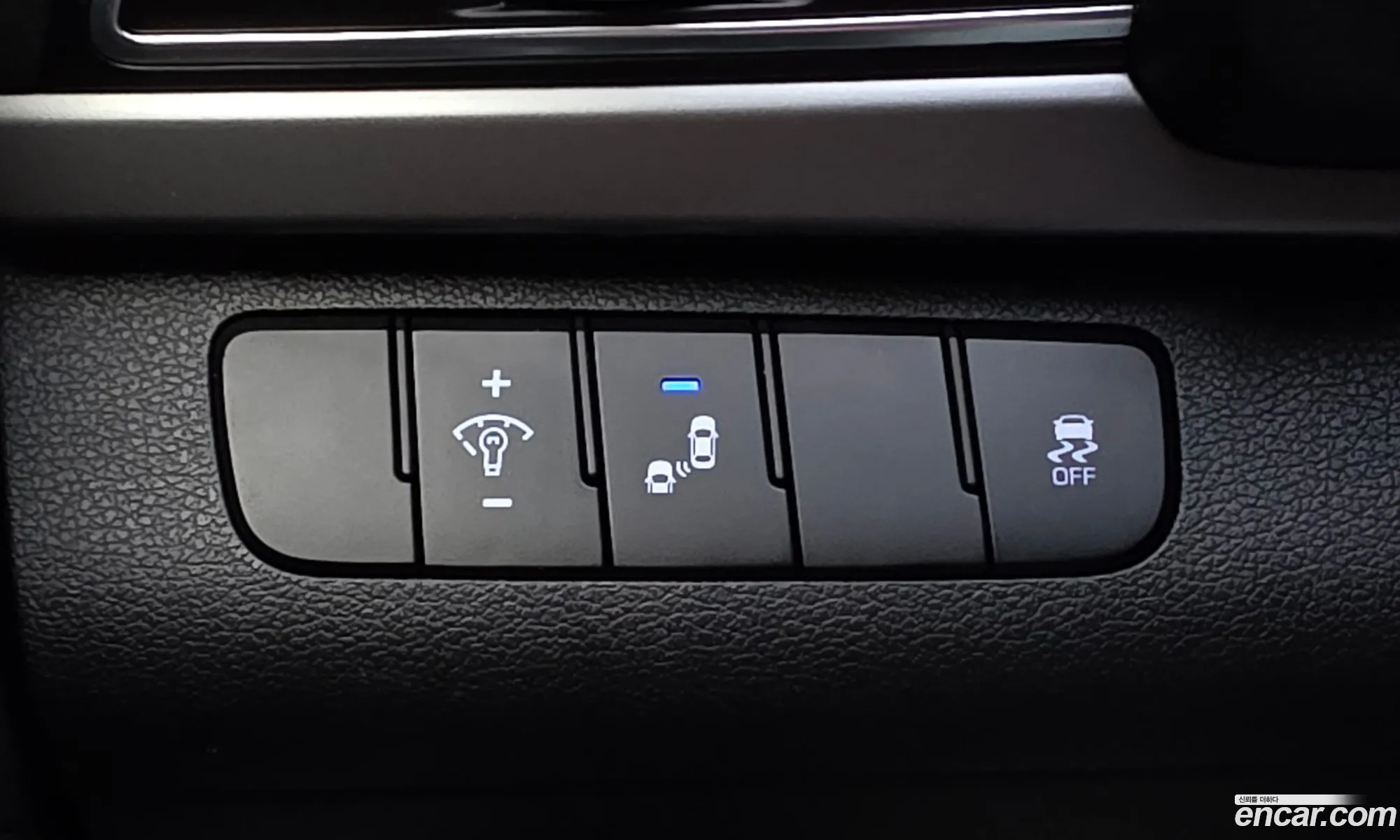 Hyundai Elantra AD 2017 — 2