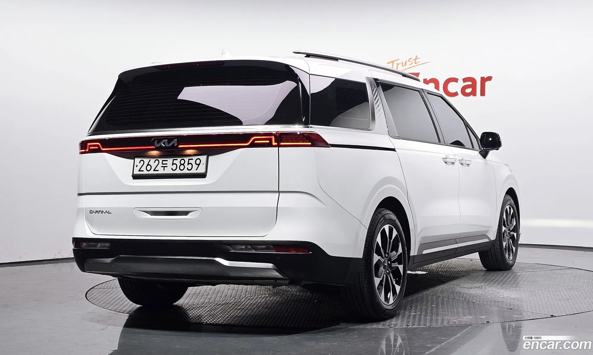 Kia Carnival 2022 — 4