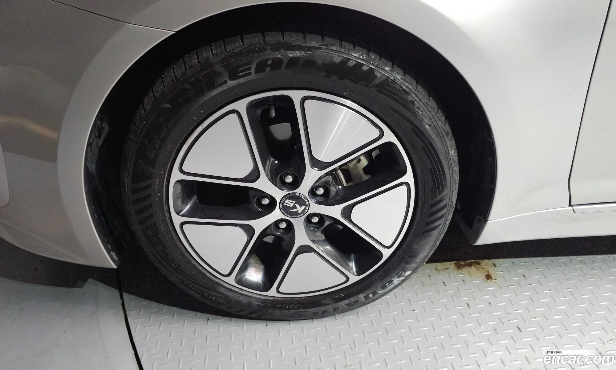 Kia K5 Hybrid 2013 — 7
