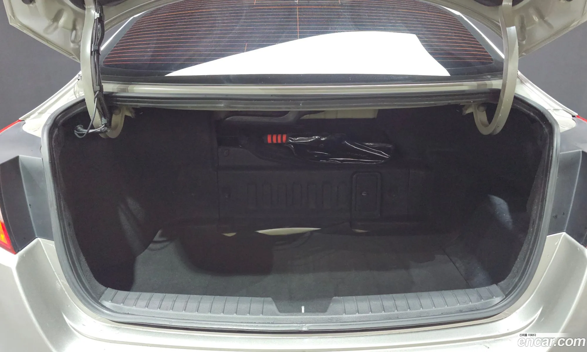 Kia K5 Hybrid 2013 — 11
