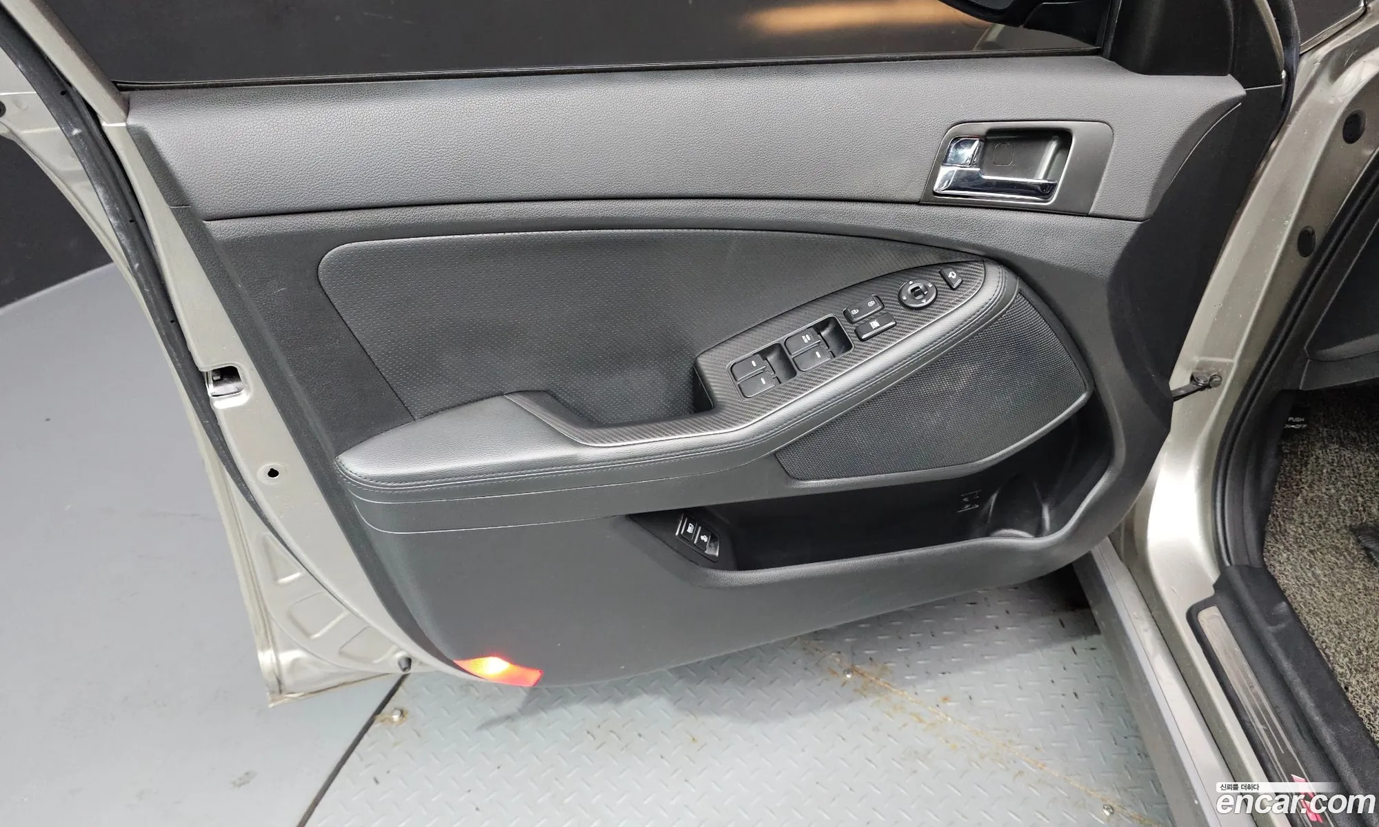 Kia K5 Hybrid 2013 — 16